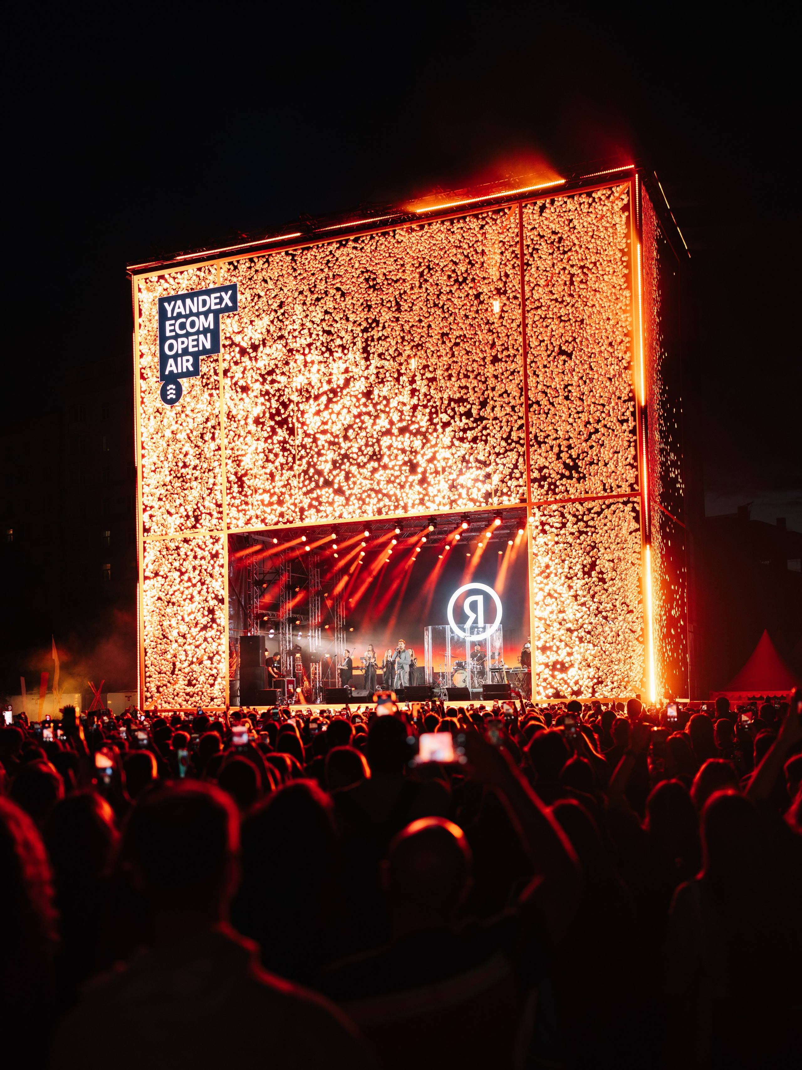 YANDEX ECOM STAGE, FORMATE. @tomrus: Рустам Шагиморданов — фотограф