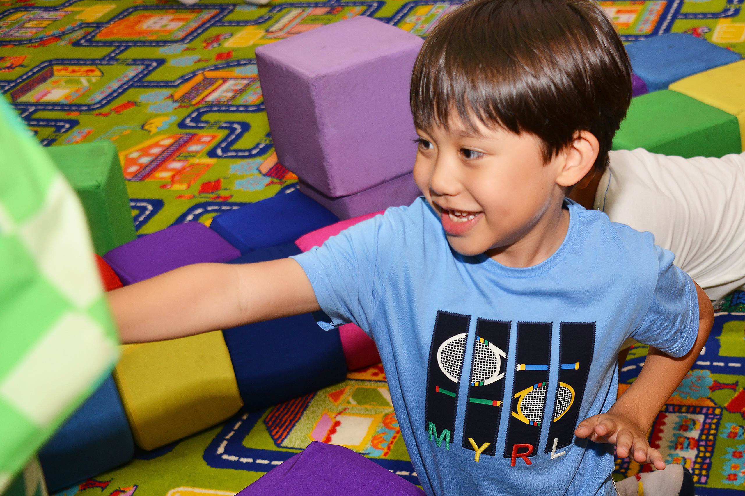 Дети-4 (Асхат-6 лет). Фотосъёмка. Фотограф Сергей Авдеев-семейный и детский фотограф в Алматы