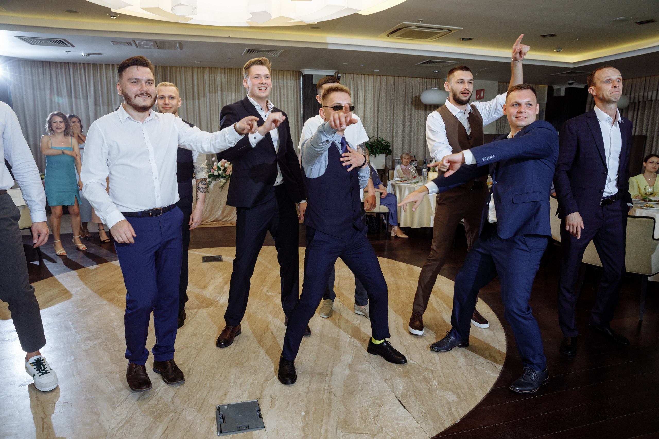 Анонс свадьбы Милоша и Софьи