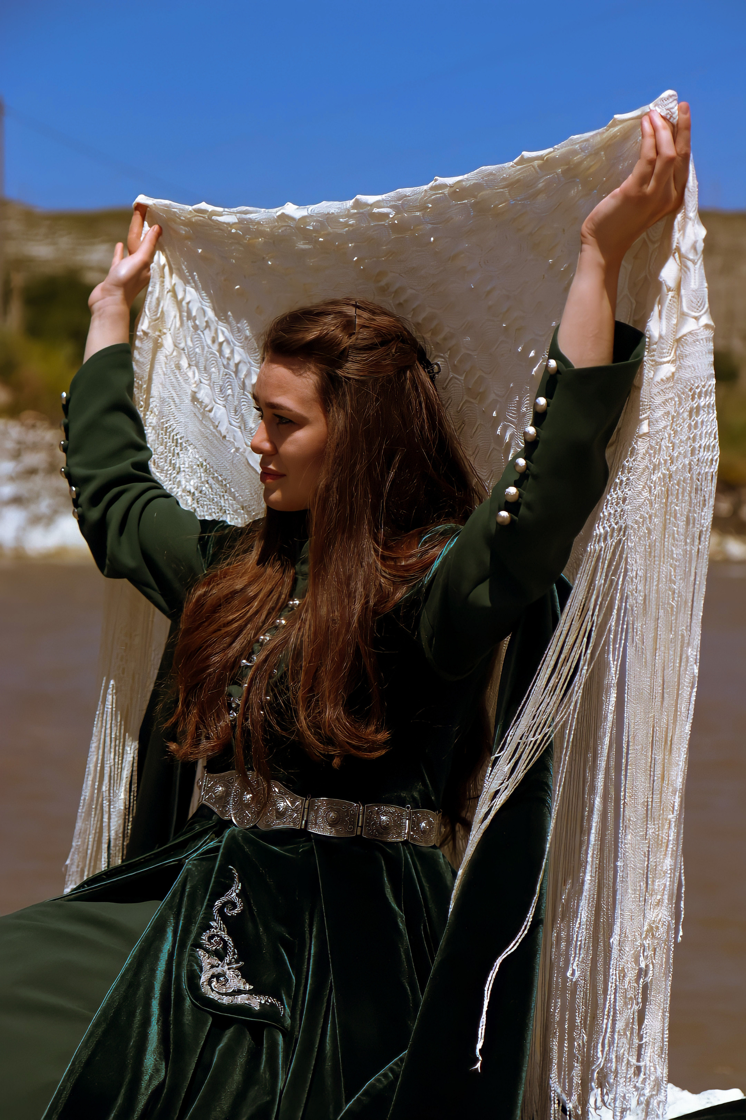 Фотосессия в национальном платье. Zuleta.Go