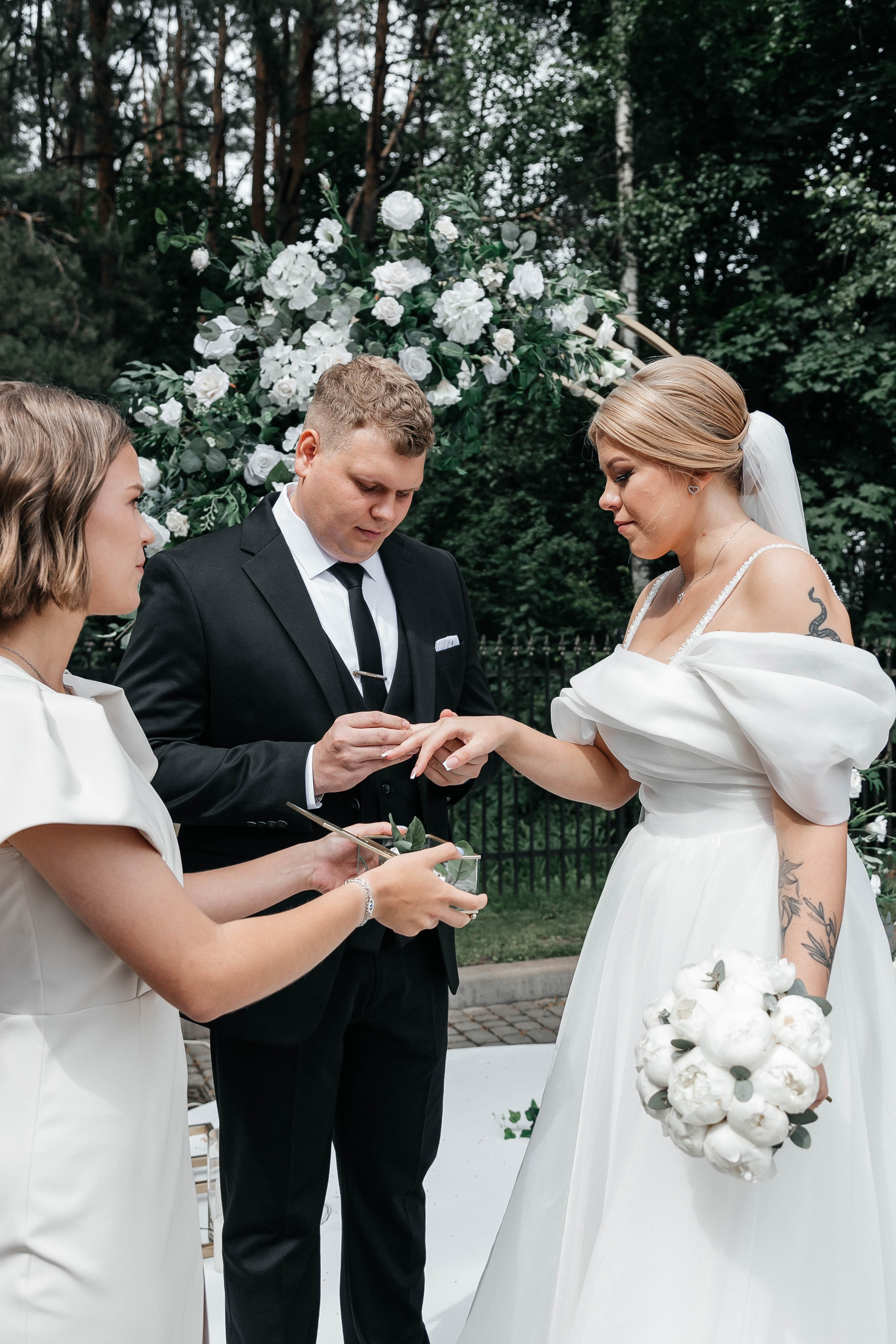 Фотограф на свадьбу. Фотограф в Минске Ира Сюбарева