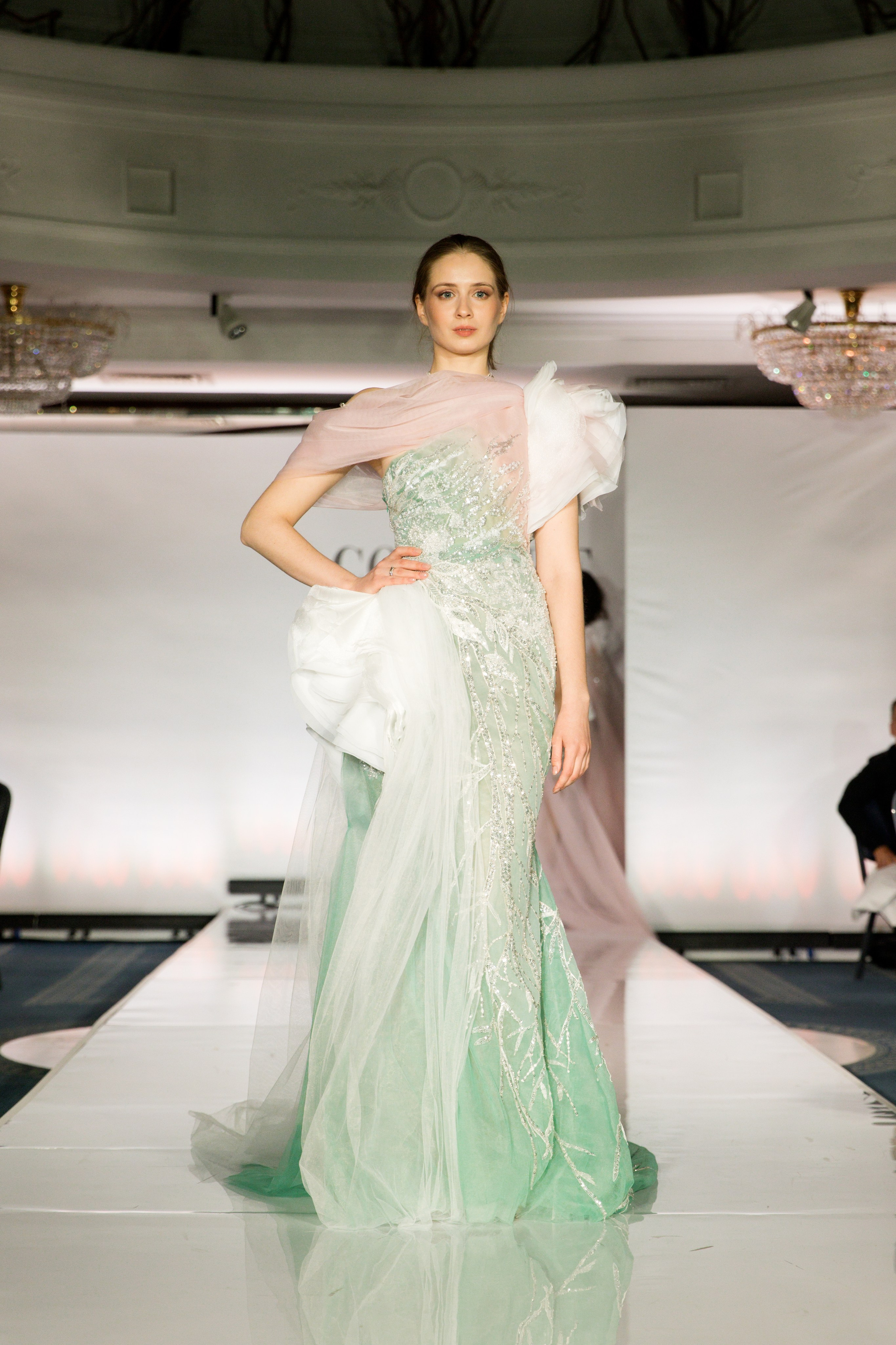 Репортаж показа «Кутюр по-русски». Фотограф в Санкт-Петербурге Вагнер Юлия