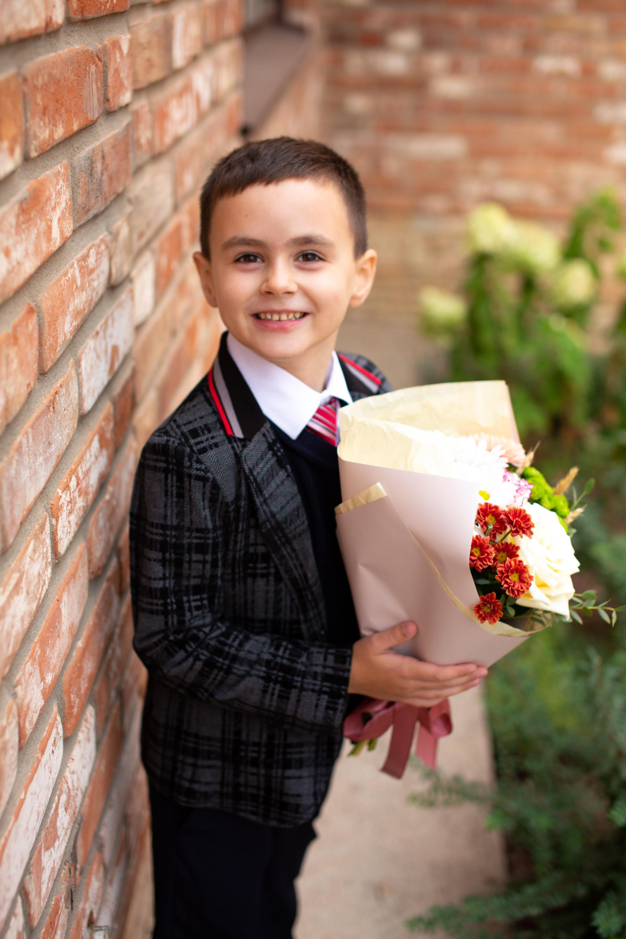 Федя идёт в школу. Фотограф в Оренбурге. Профессиональный фотограф