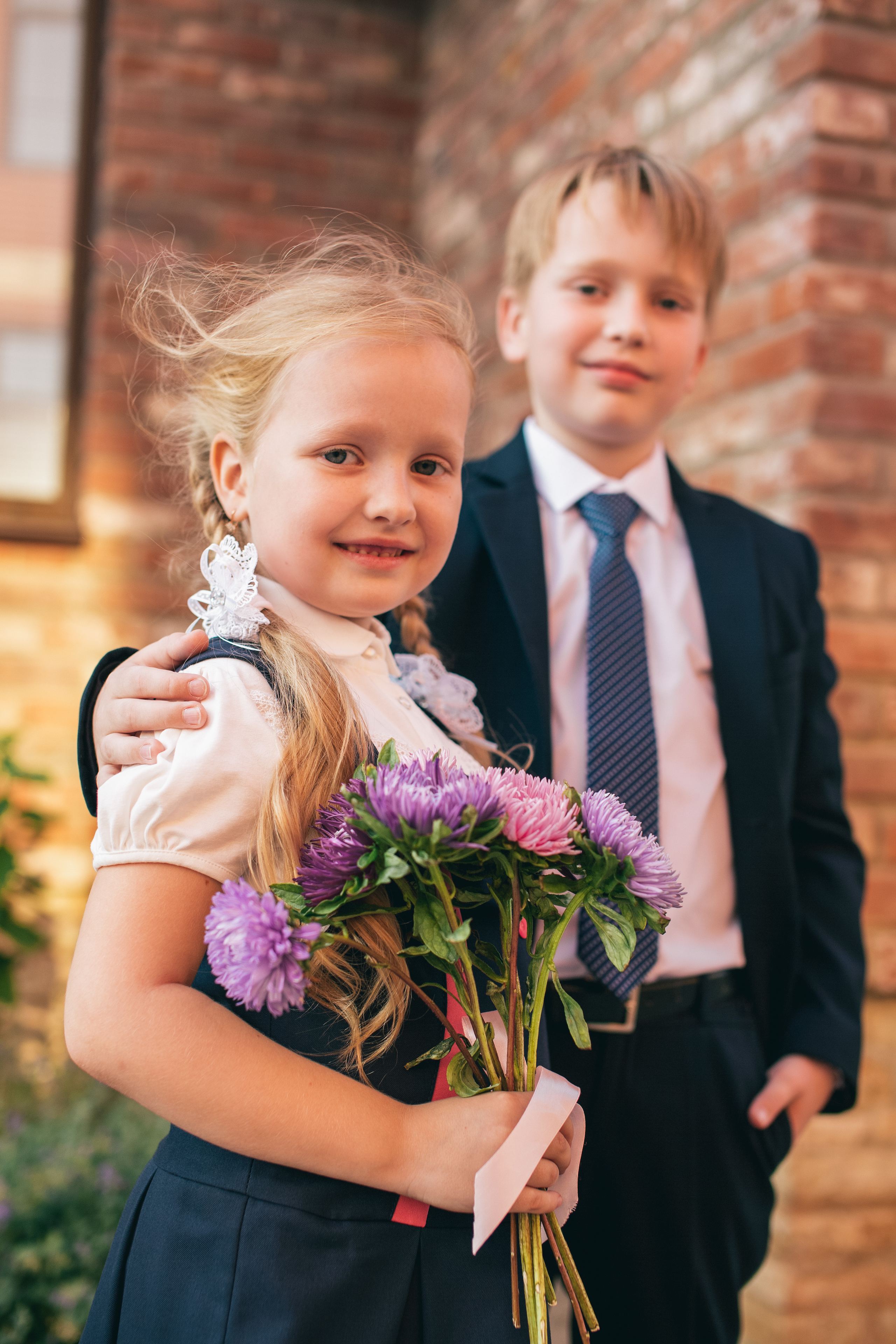 Ева и Лиза идут в 1й класс!. Фотограф в Оренбурге. Профессиональный фотограф