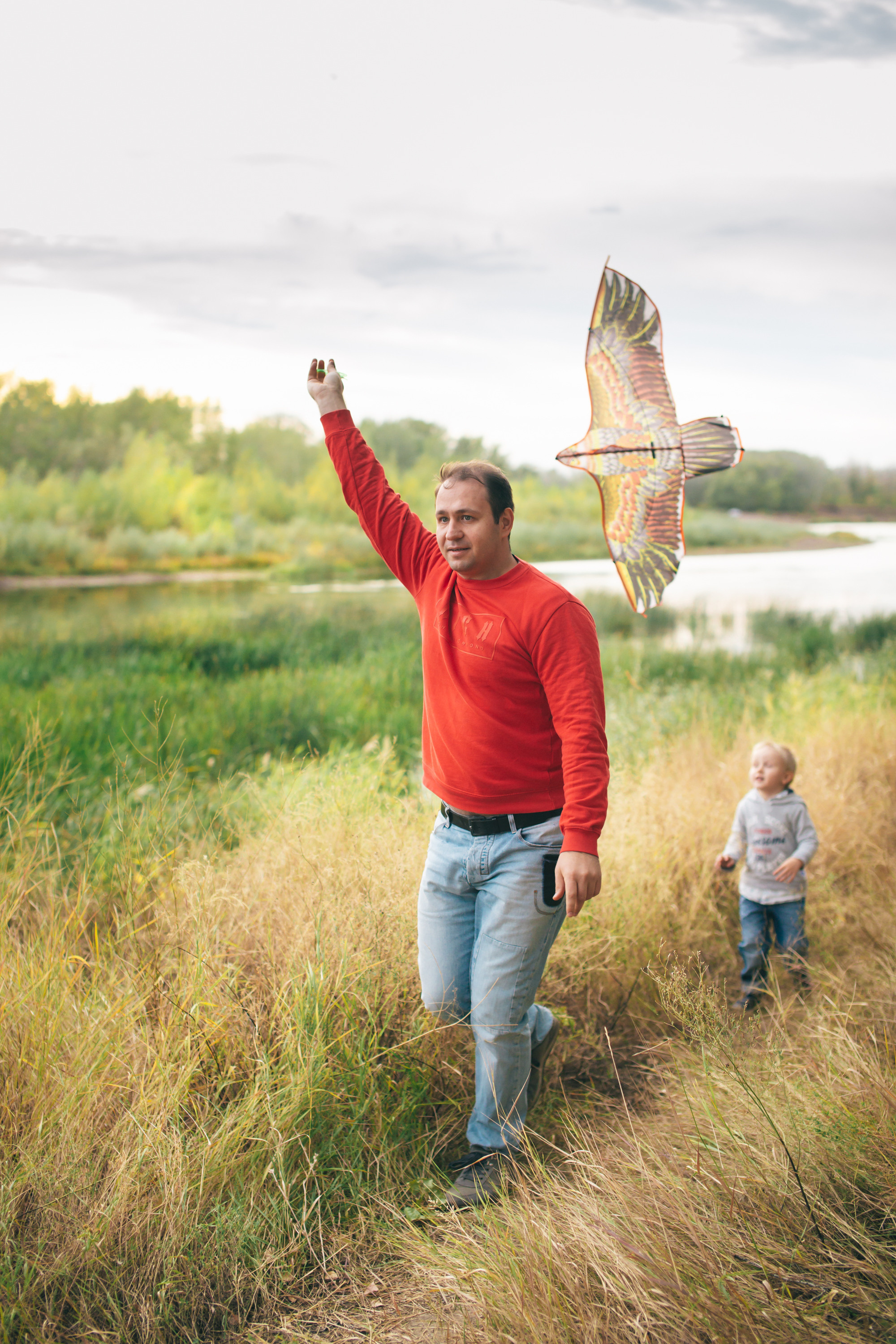 Семейная прогулка в Дубках. Фотограф в Оренбурге. Профессиональный фотограф