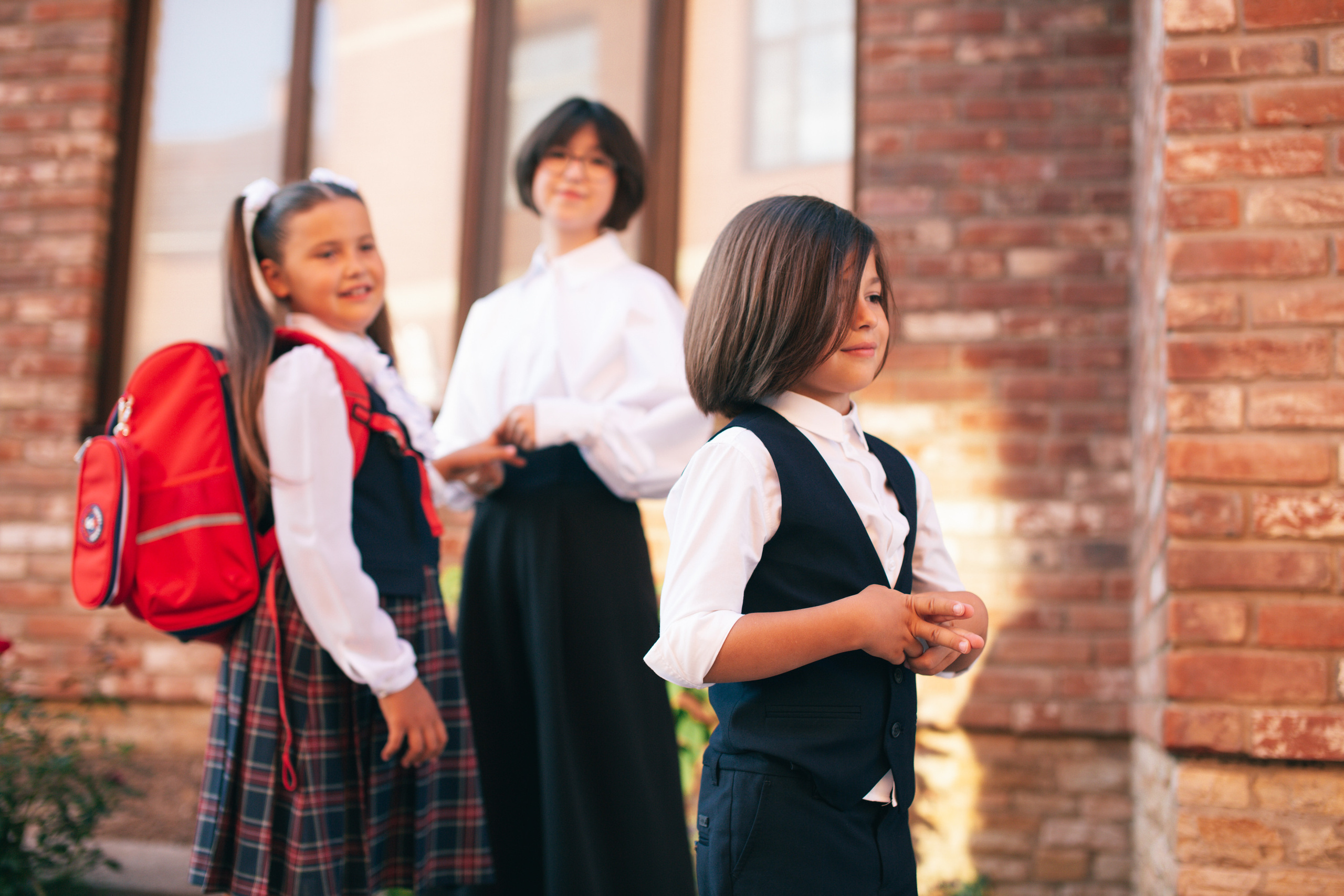 Катя идёт в школу. Фотограф в Оренбурге. Профессиональный фотограф