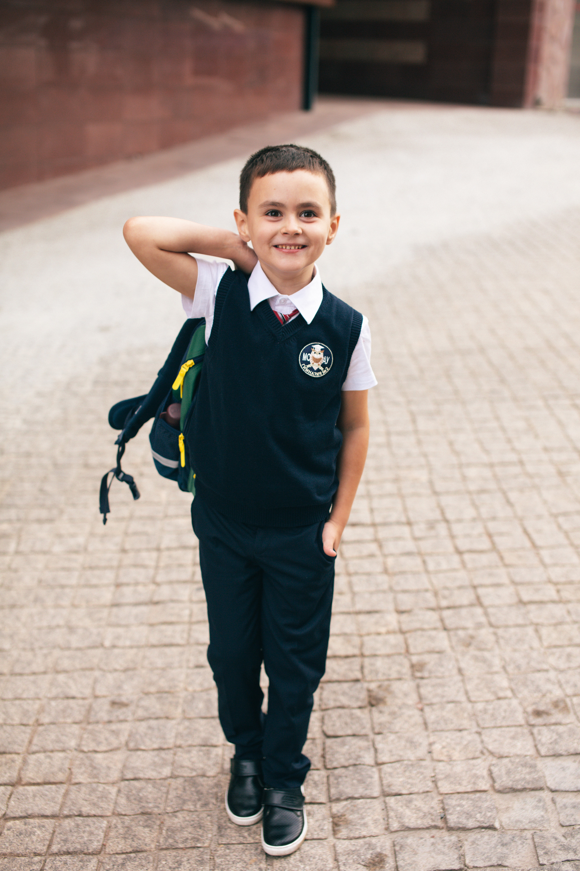 Федя идёт в школу. Фотограф в Оренбурге. Профессиональный фотограф