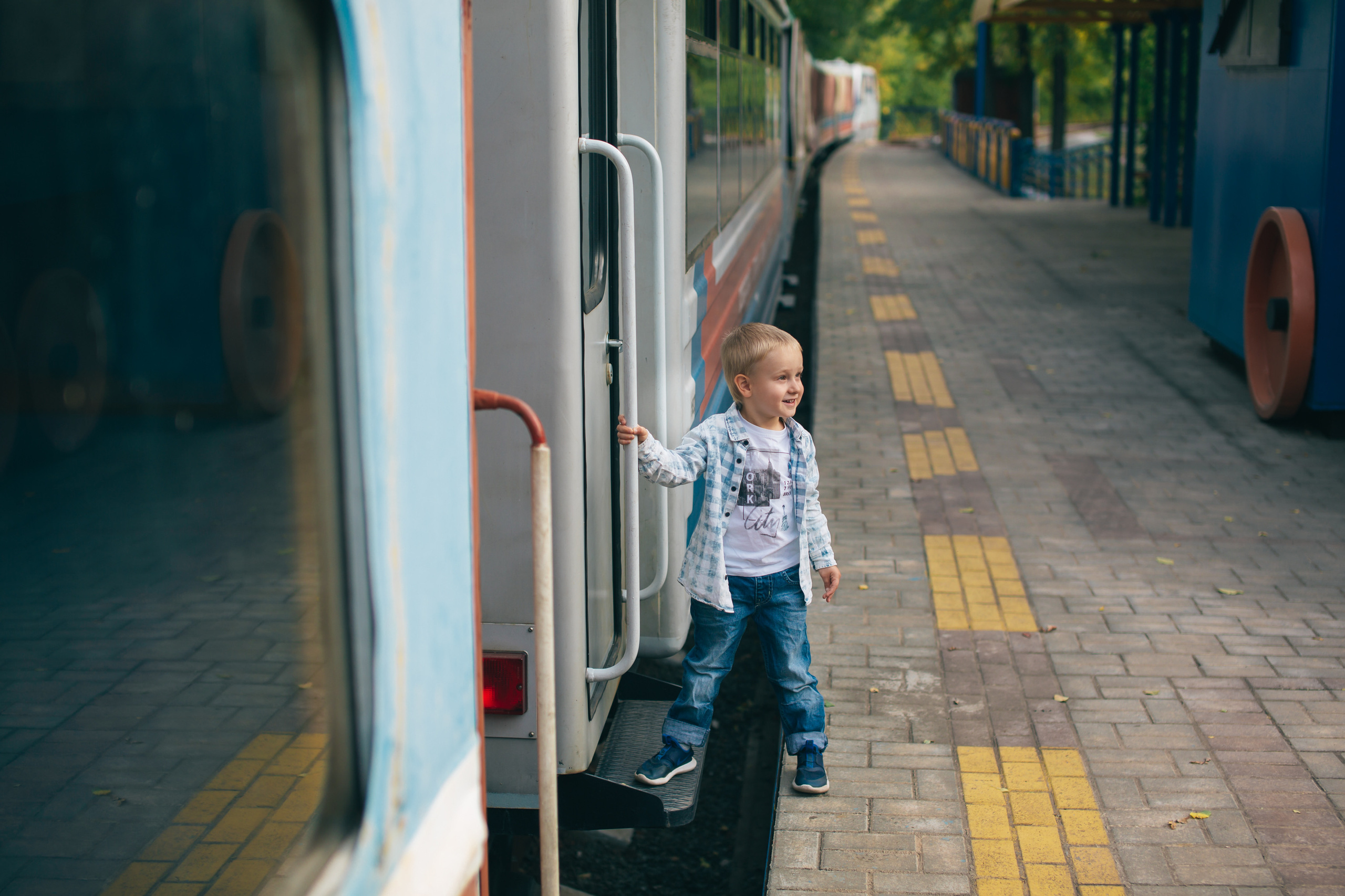Семейная прогулка в Дубках. Фотограф в Оренбурге. Профессиональный фотограф