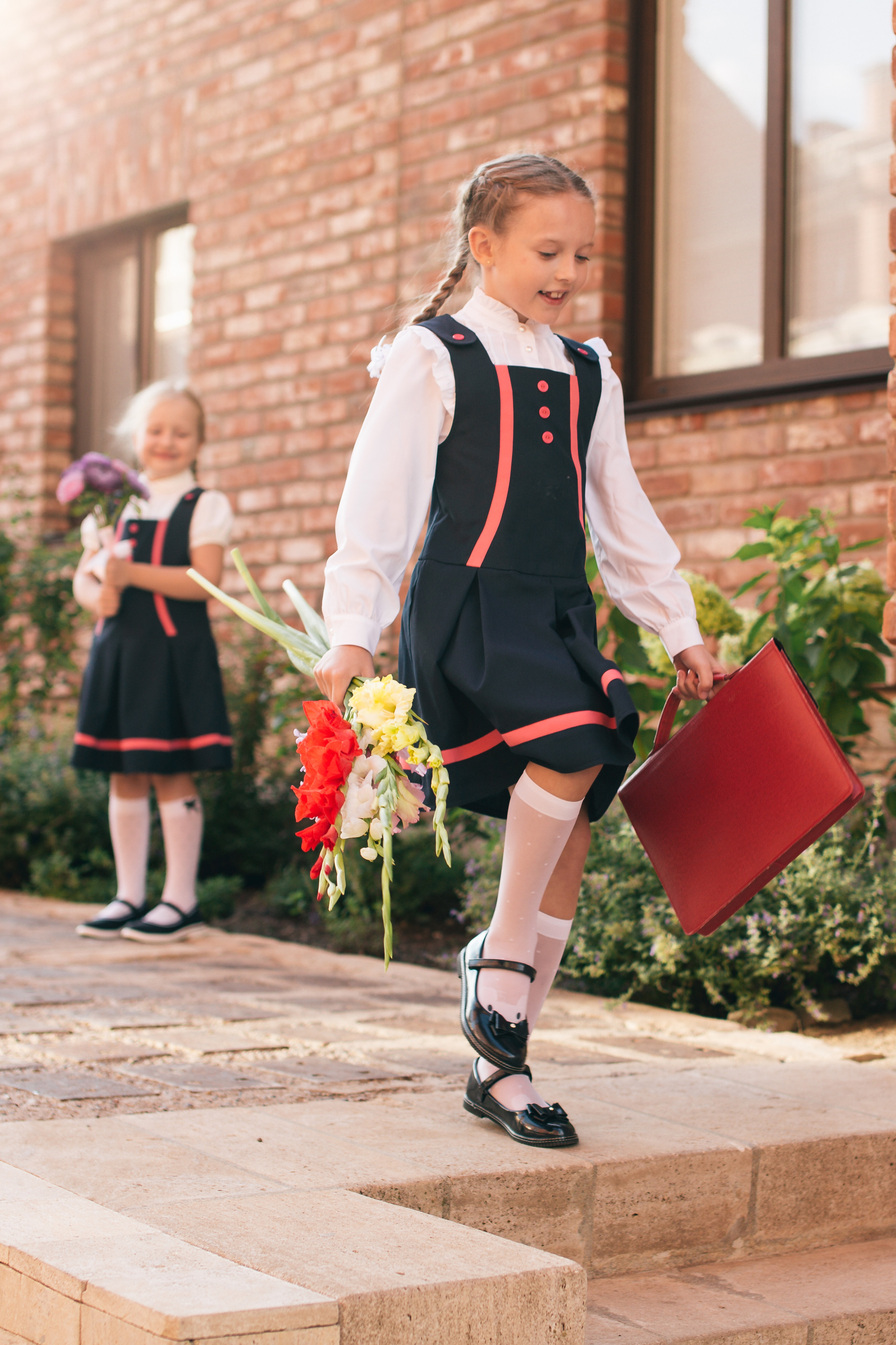 Ева и Лиза идут в 1й класс!. Фотограф в Оренбурге. Профессиональный фотограф