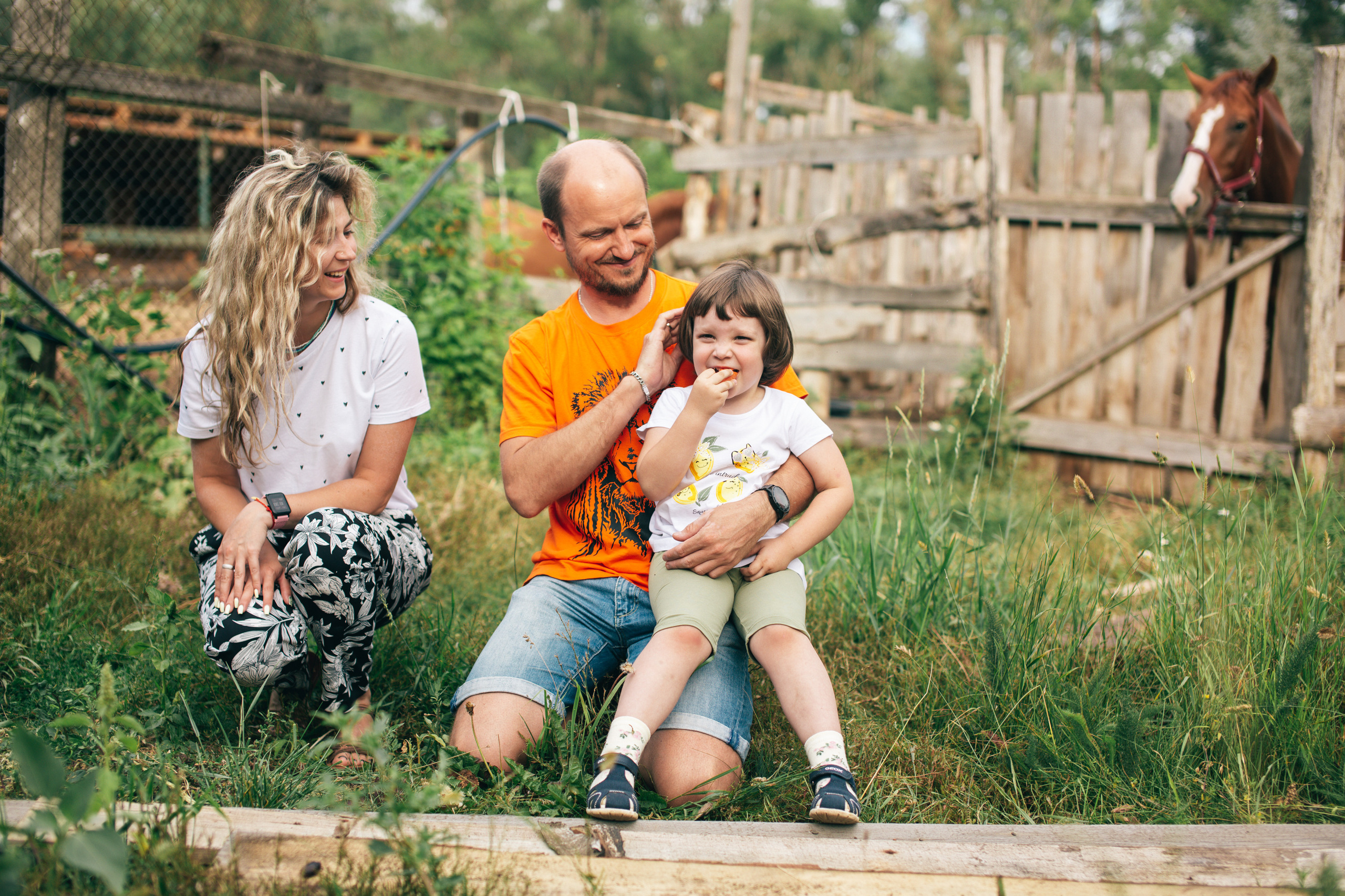 Верочка в конном клубе. Фотограф в Оренбурге. Профессиональный фотограф
