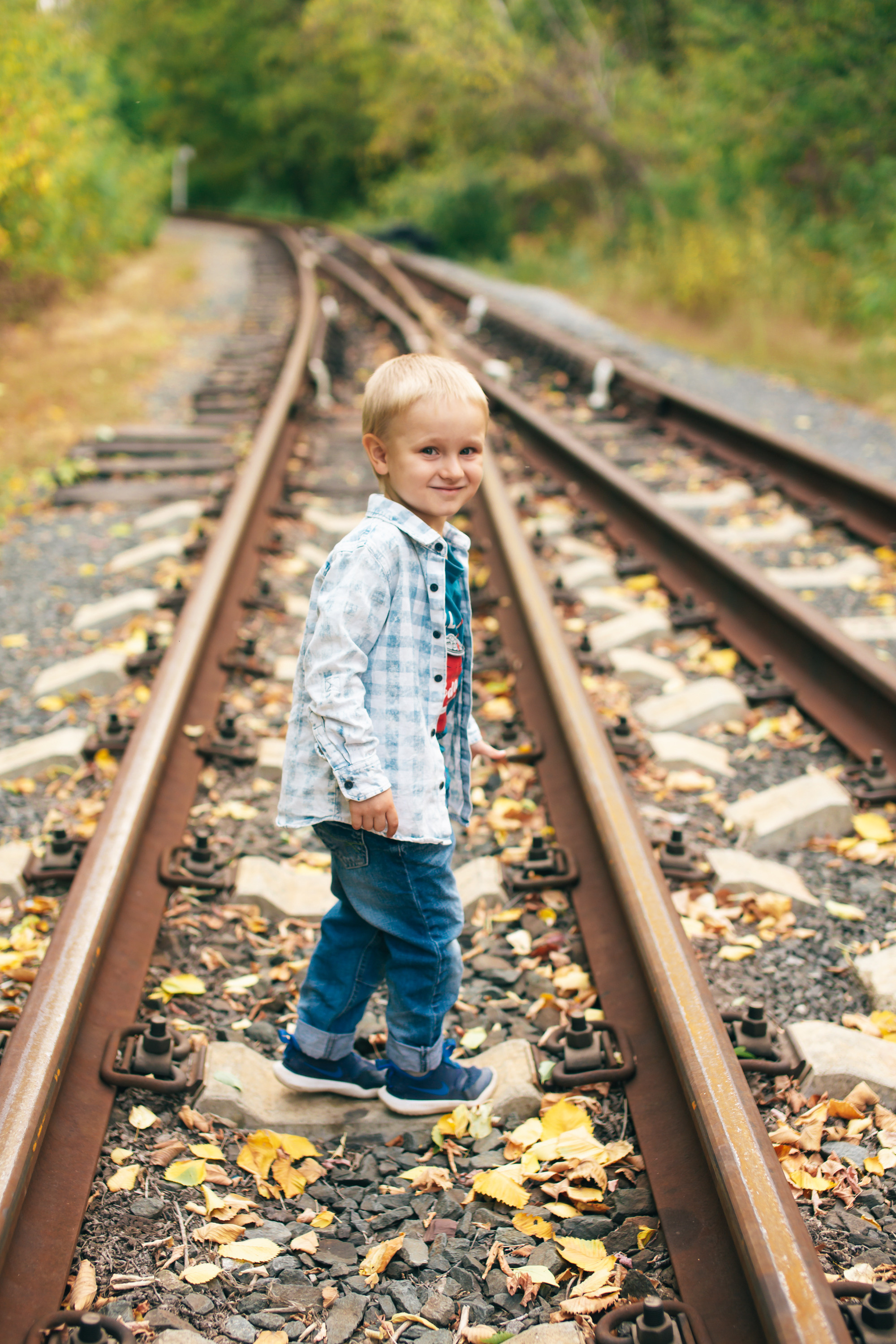 Семейная прогулка в Дубках. Фотограф в Оренбурге. Профессиональный фотограф