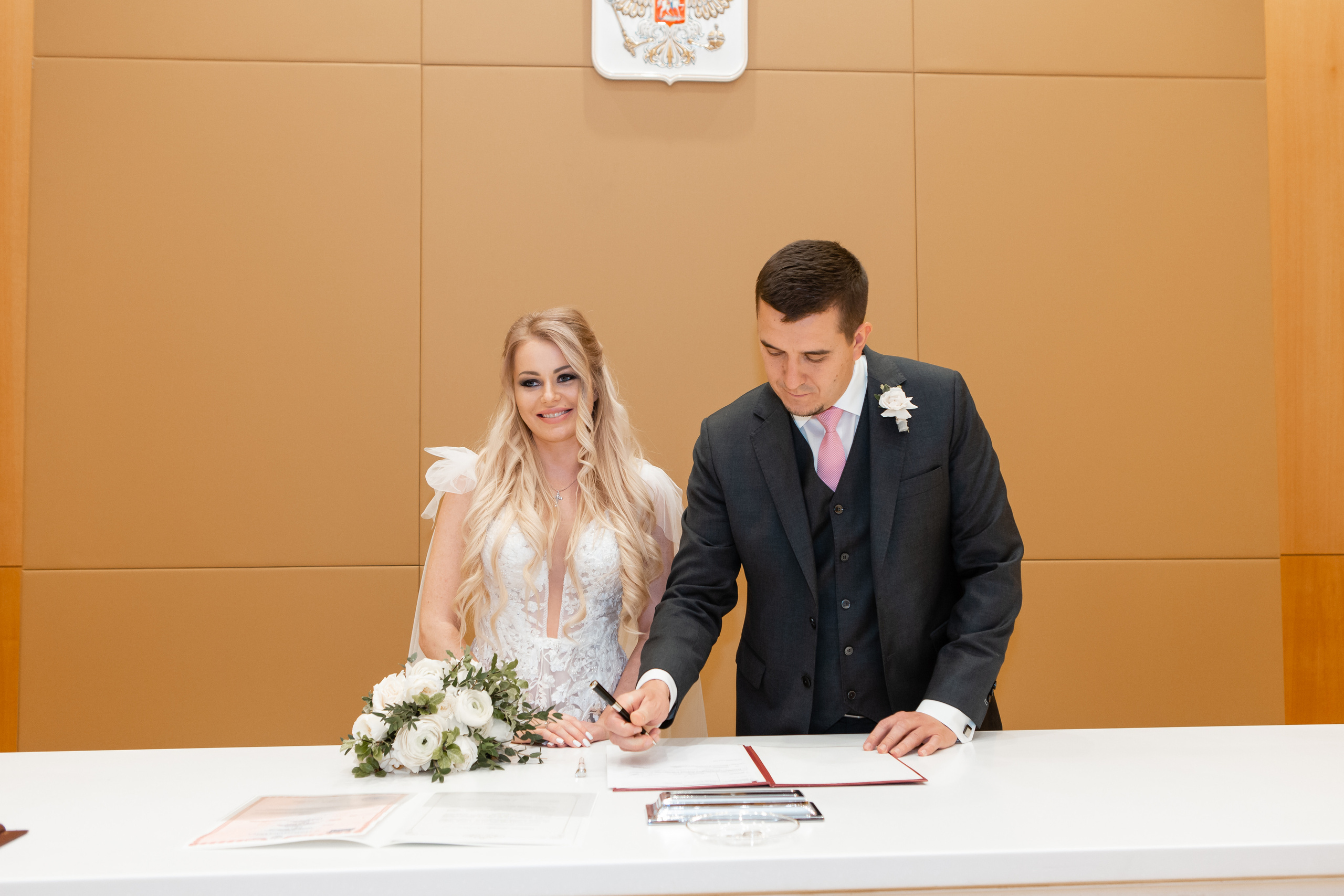 Свадьба в Барвихе. Свадебный фотограф в Барвихе. Загс в Барвихе. Подать заявление в Барвихе. Московский областной загс барвиха. Барвиха village загс