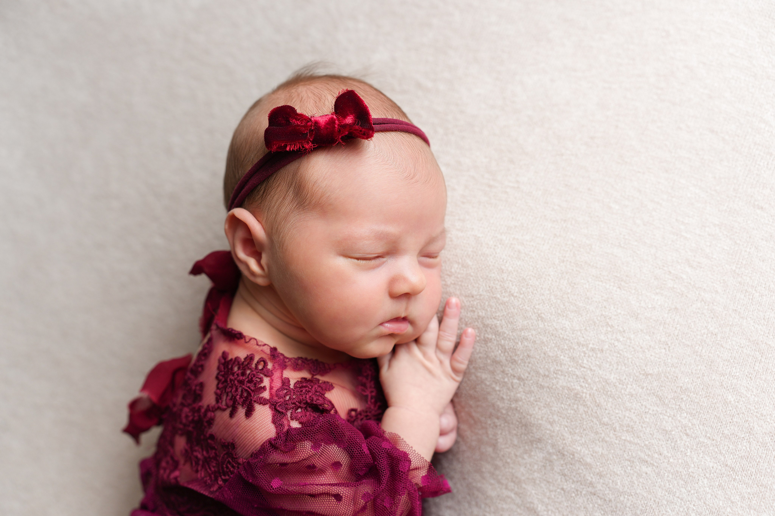Newborn. Фотограф новорожденных и детский фотограф в Екатеринбурге Ксени