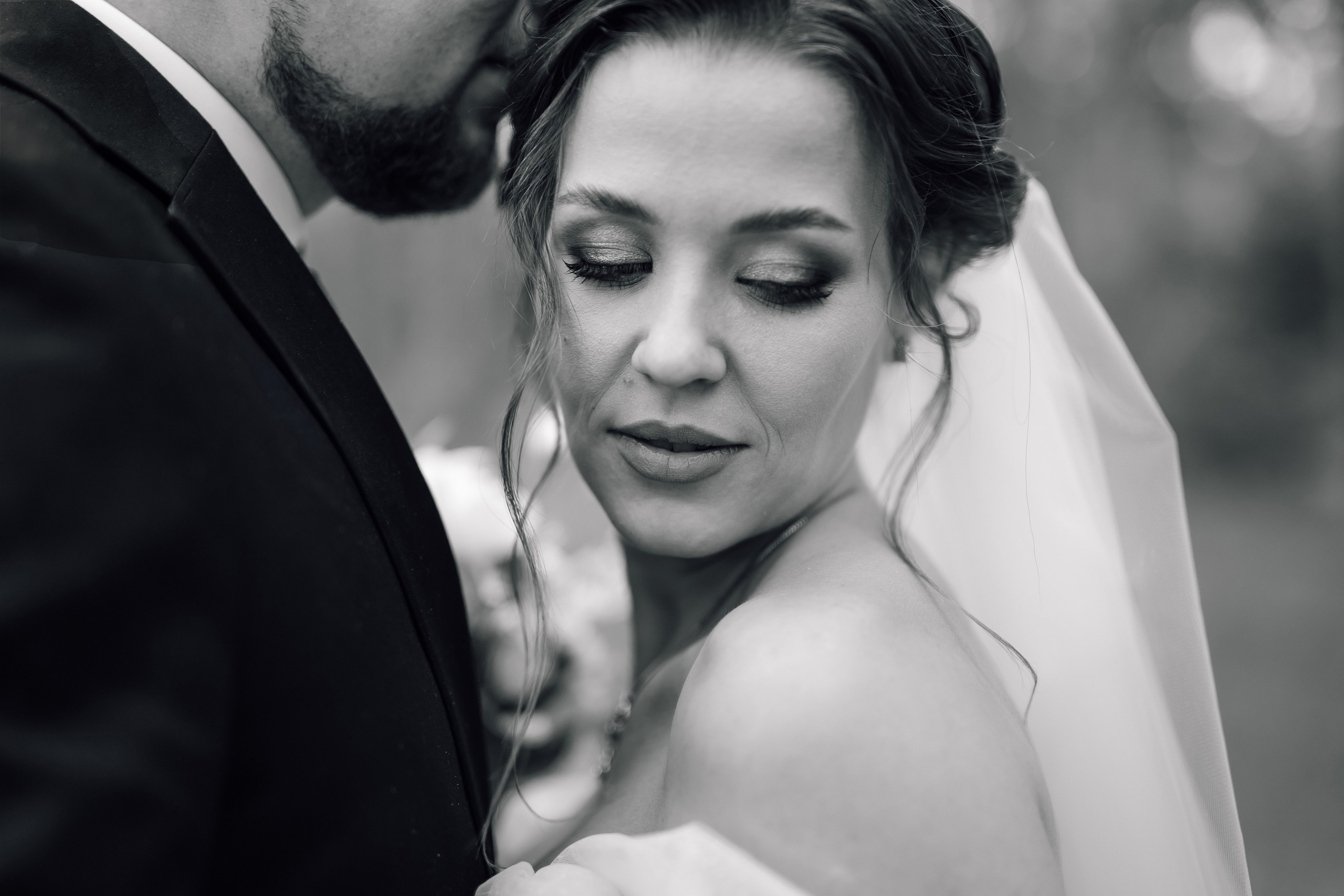 Свадебный день Яны и Максима, прогулка в лесу, Картинная галерея в Тамбове. Свадебный фотограф в Тамбове Павел Четвертков