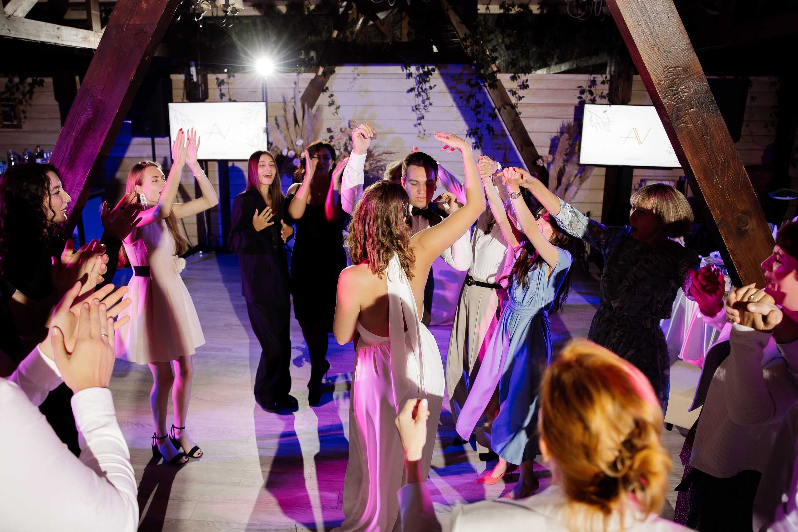 ВАЛЕРИЯ И АЛЕКСАНДР, ПЕГАС. Свадебный и индивидуальный фотограф в Челябинске Евгения Негодяева