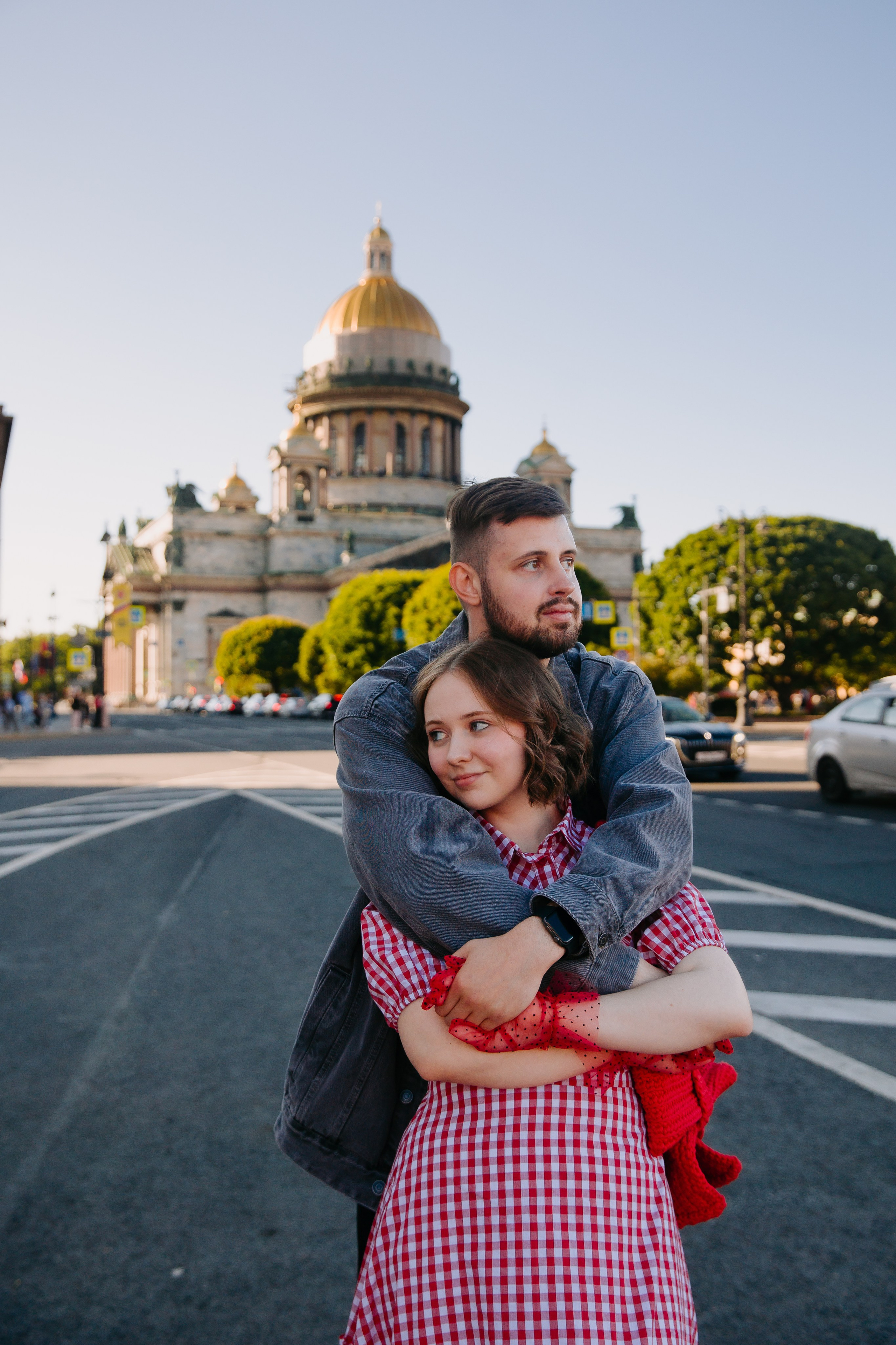 Прогулочная фотосессия лавстори в Санкт-Петербурге. Фотограф в Санкт-Петербурге Разиля Идиятуллина