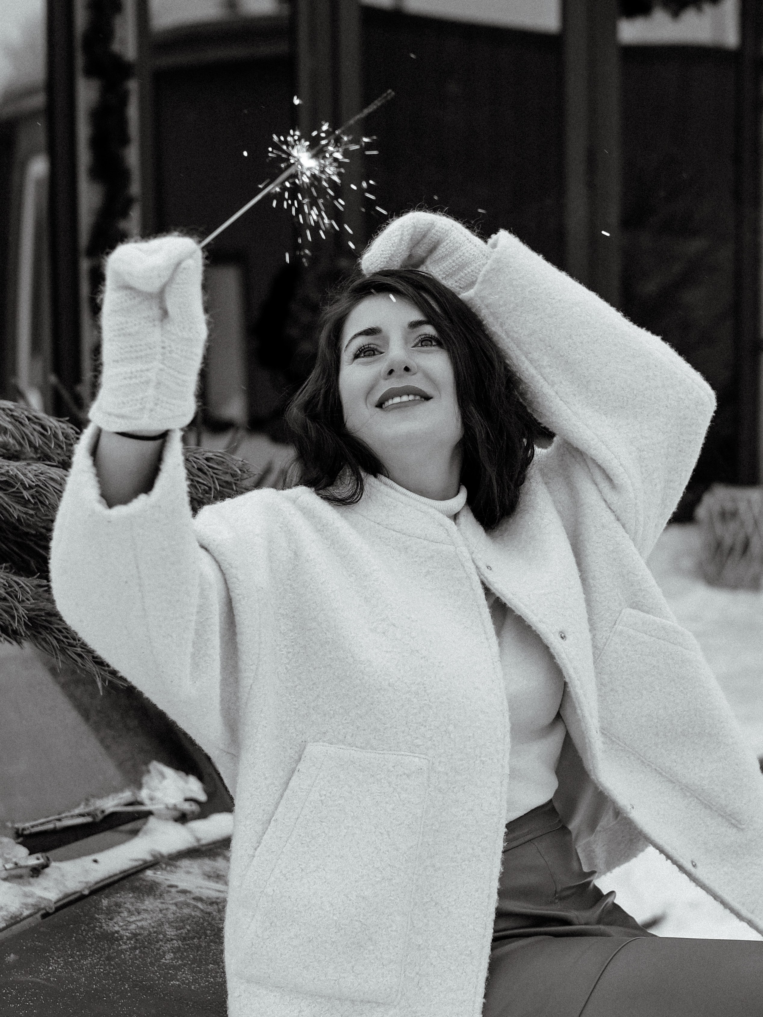 Вера в красном. Мания, портретный фотограф в городе Оренбург