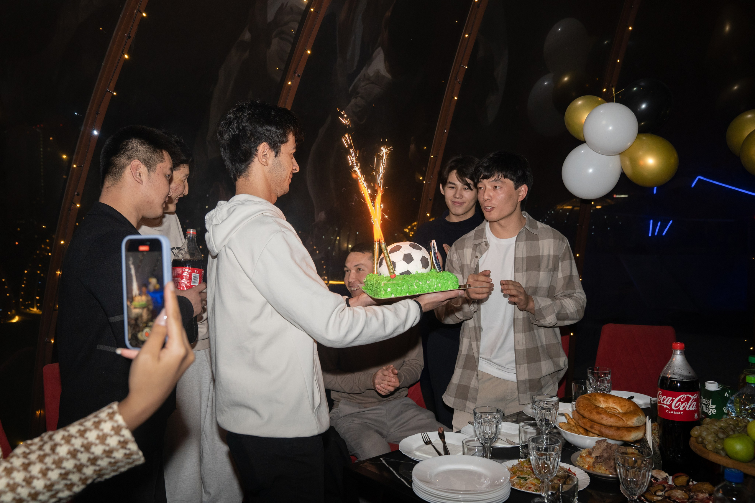 День рождения в большом семейном кругу. Фотограф Строгино Яна Гавриленко