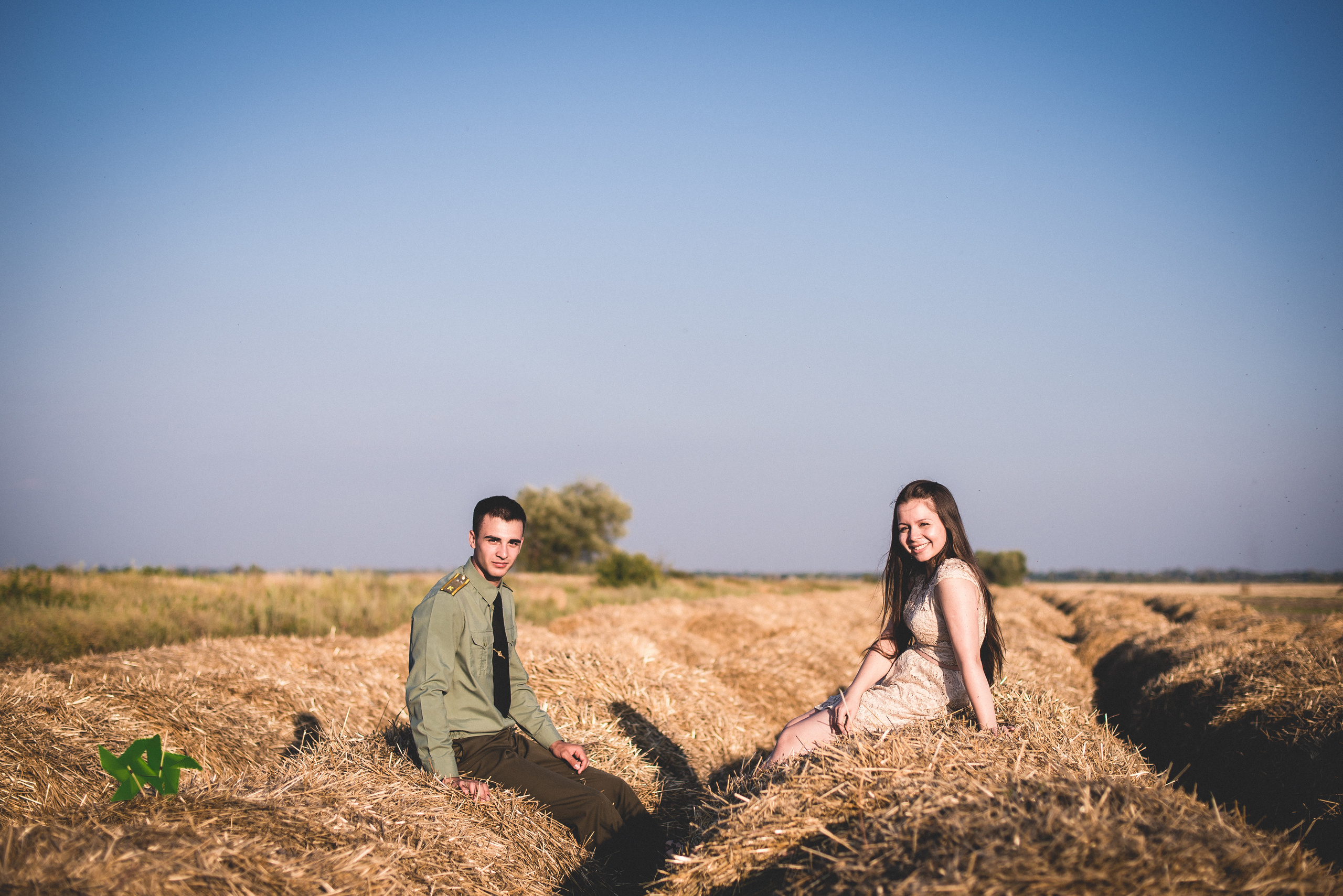 Лав на снопах. Визуальный художник «Границы внутри»