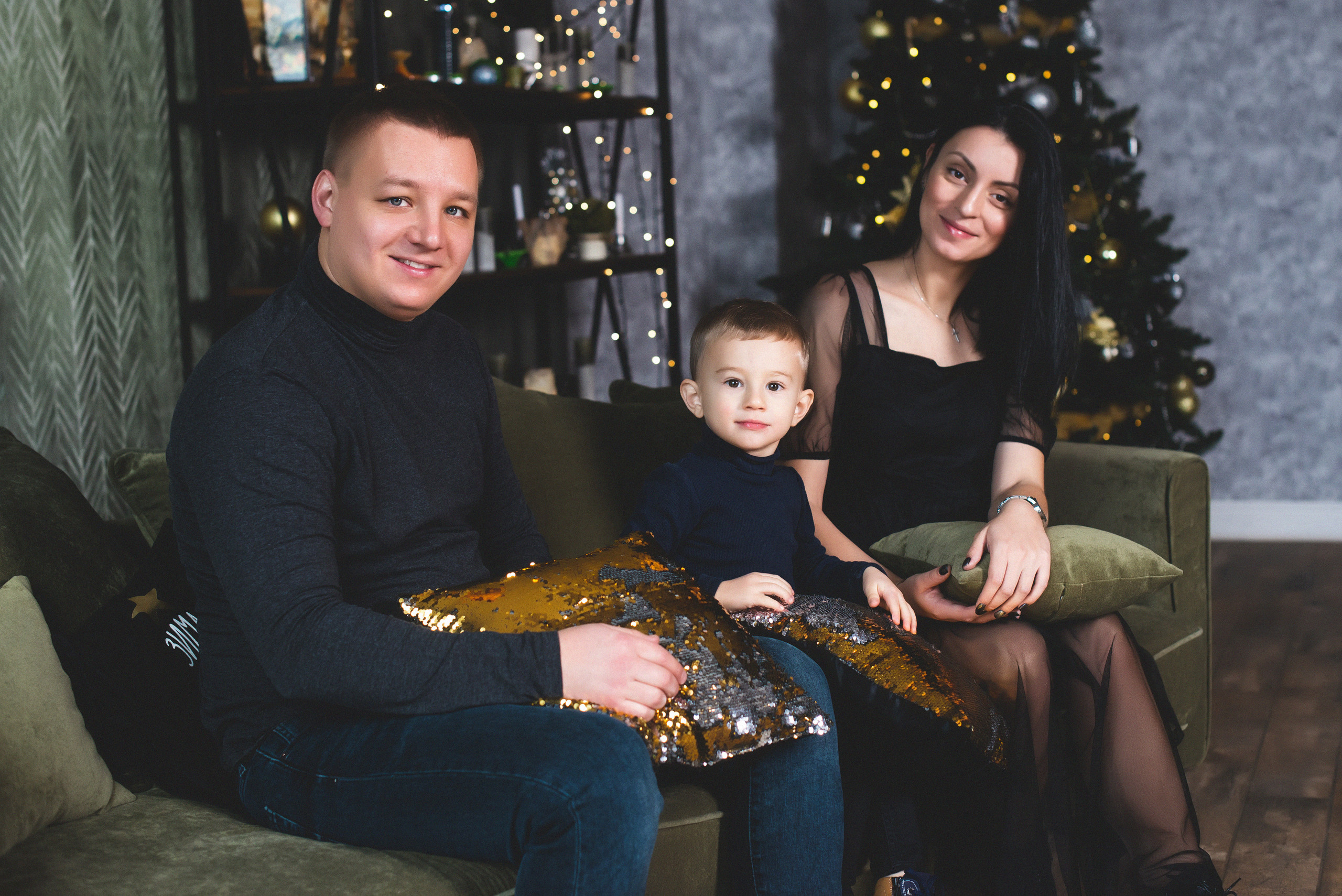 Пузатый Новый Год. Визуальный художник «Границы внутри»