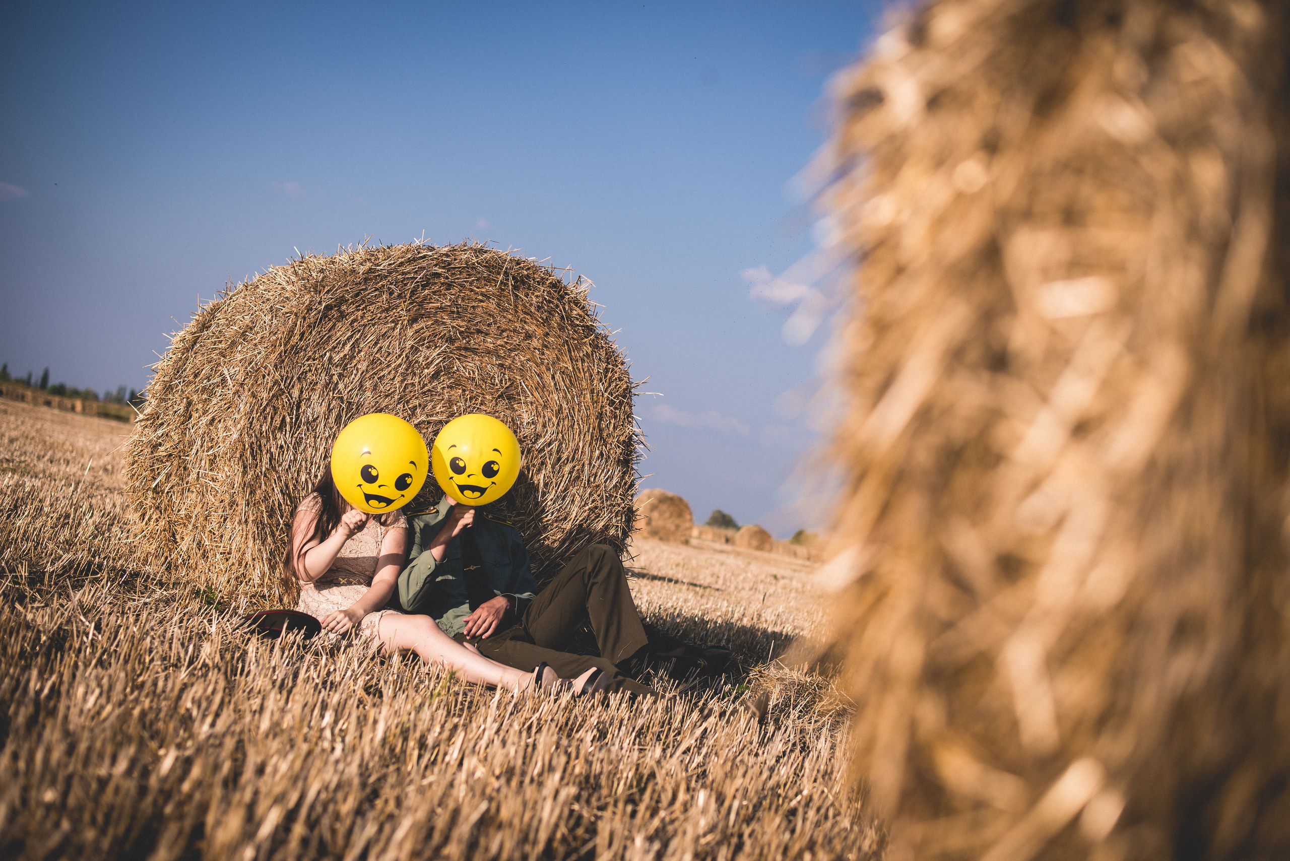 Лав на снопах. Визуальный художник «Границы внутри»