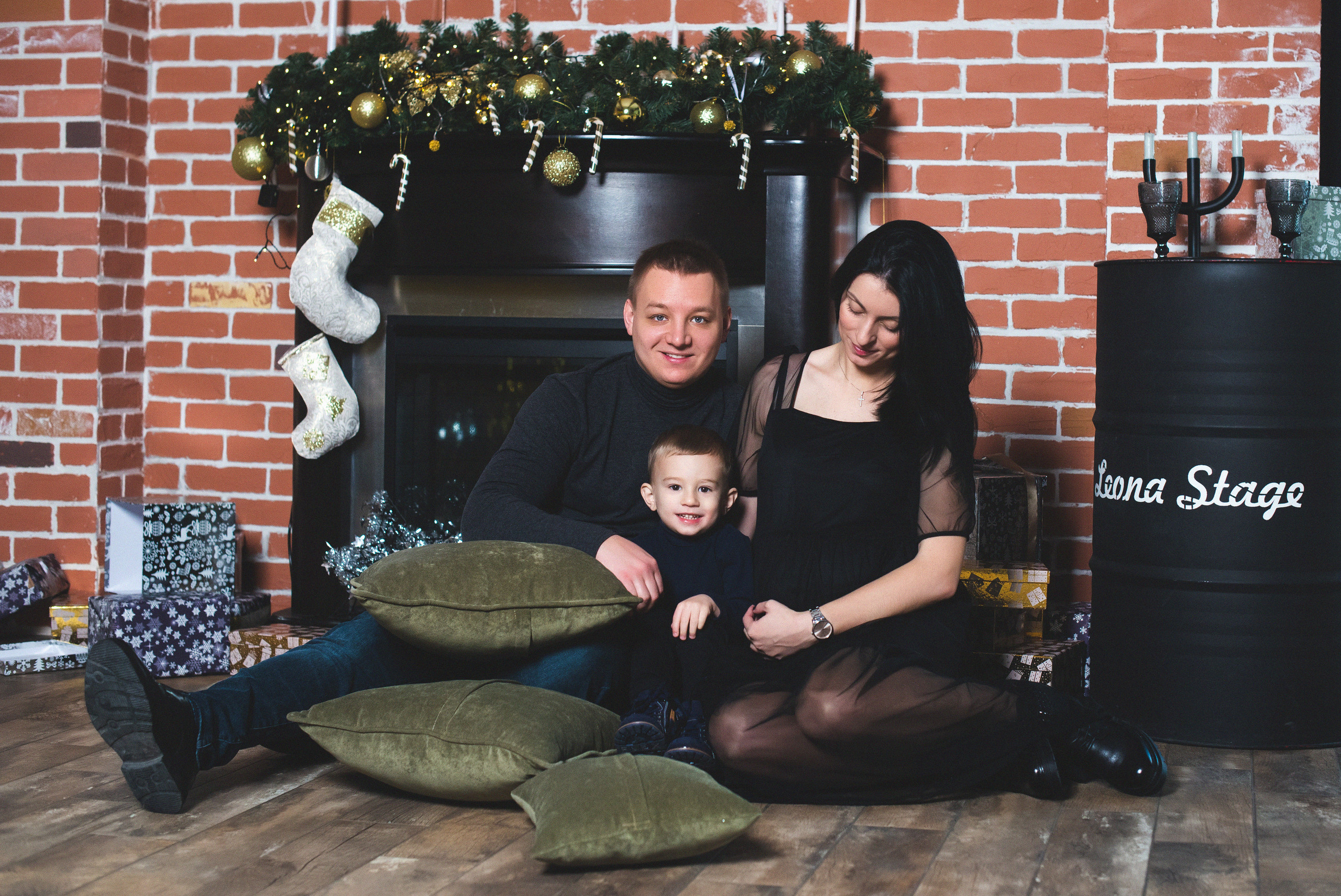 Пузатый Новый Год. Визуальный художник «Границы внутри»