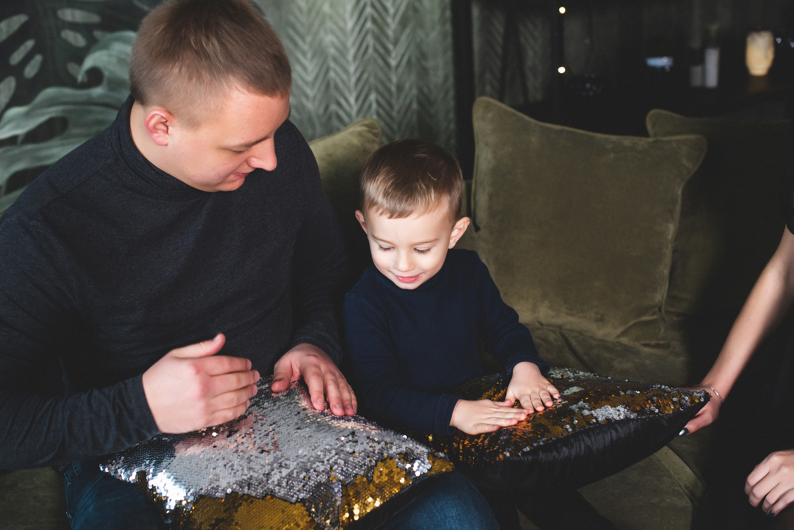 Пузатый Новый Год. Визуальный художник «Границы внутри»