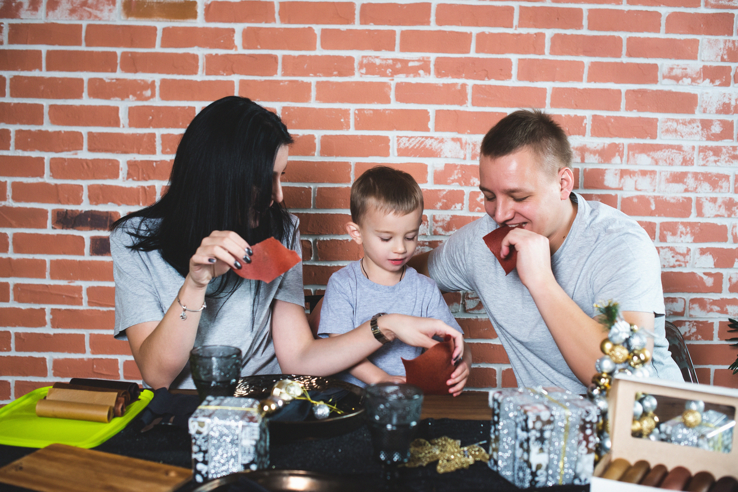 Пастила и фруктовые чипсы. Визуальный художник «Границы внутри»