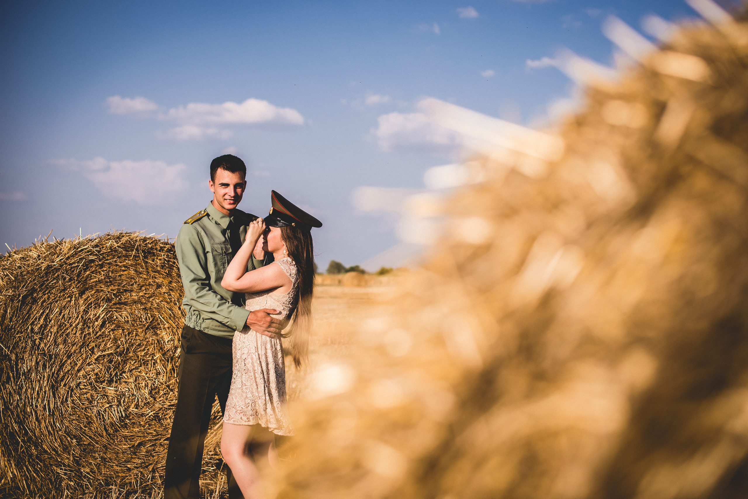 Лав на снопах. Визуальный художник «Границы внутри»