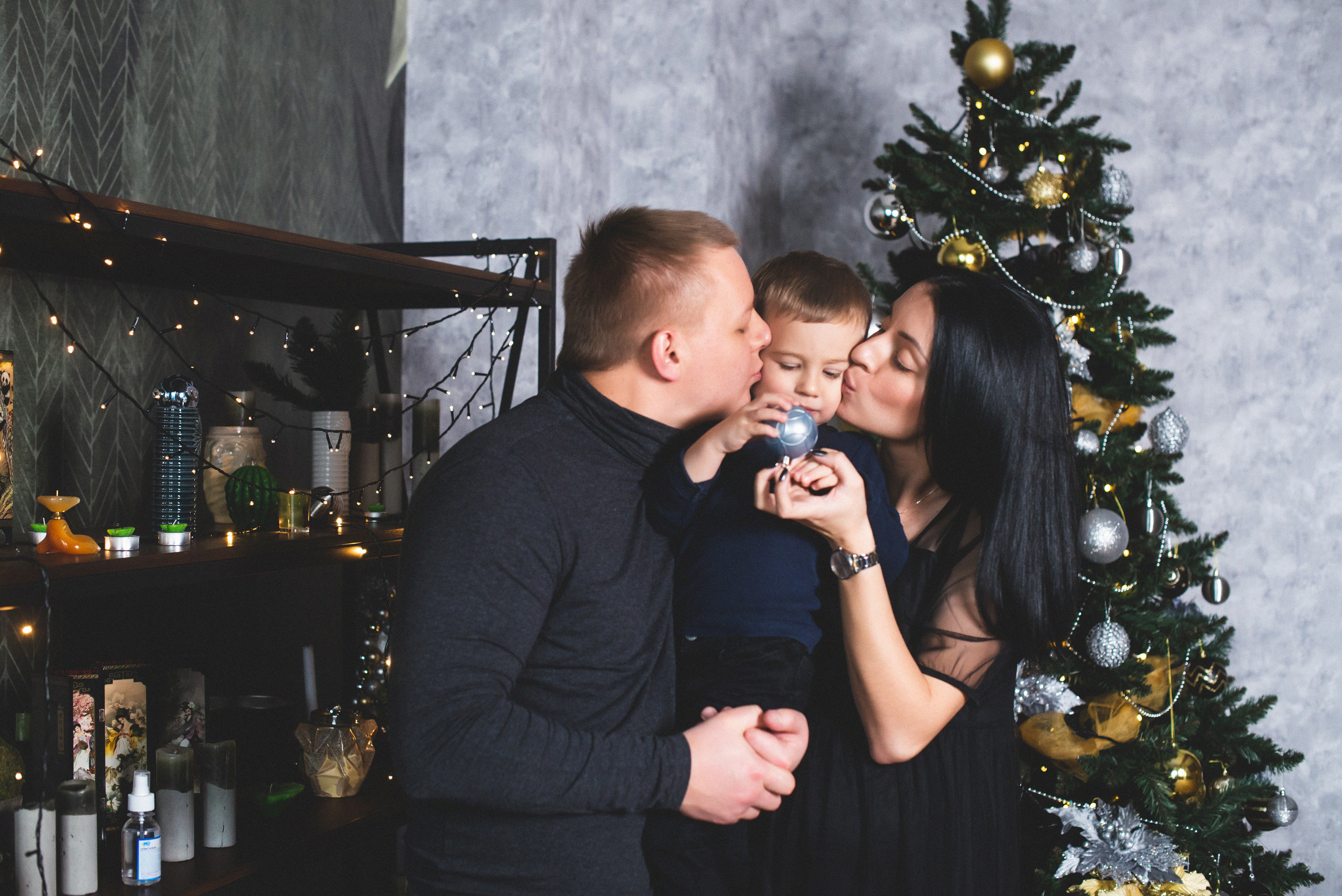 Пузатый Новый Год. Визуальный художник «Границы внутри»