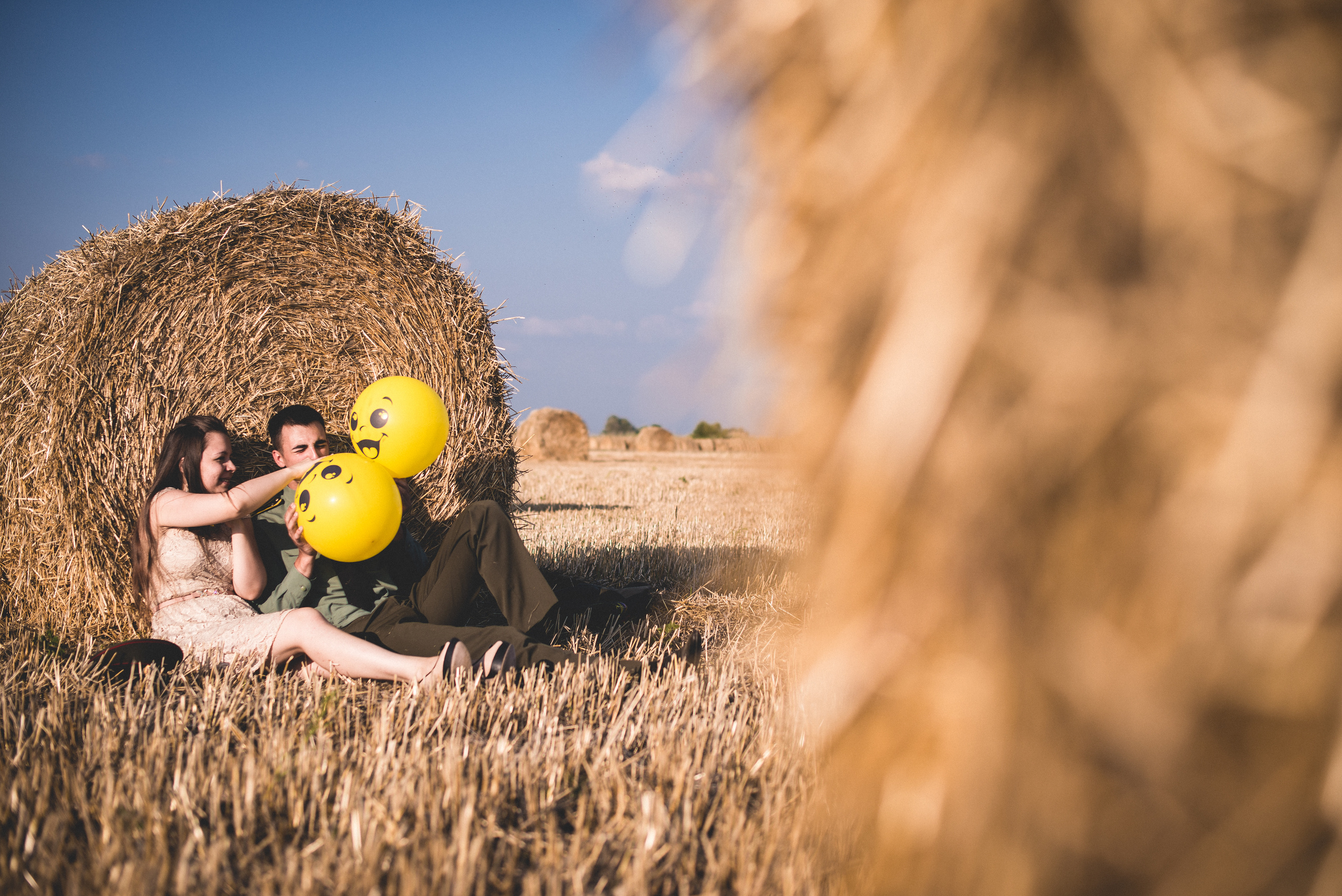 Лав на снопах. Визуальный художник «Границы внутри»