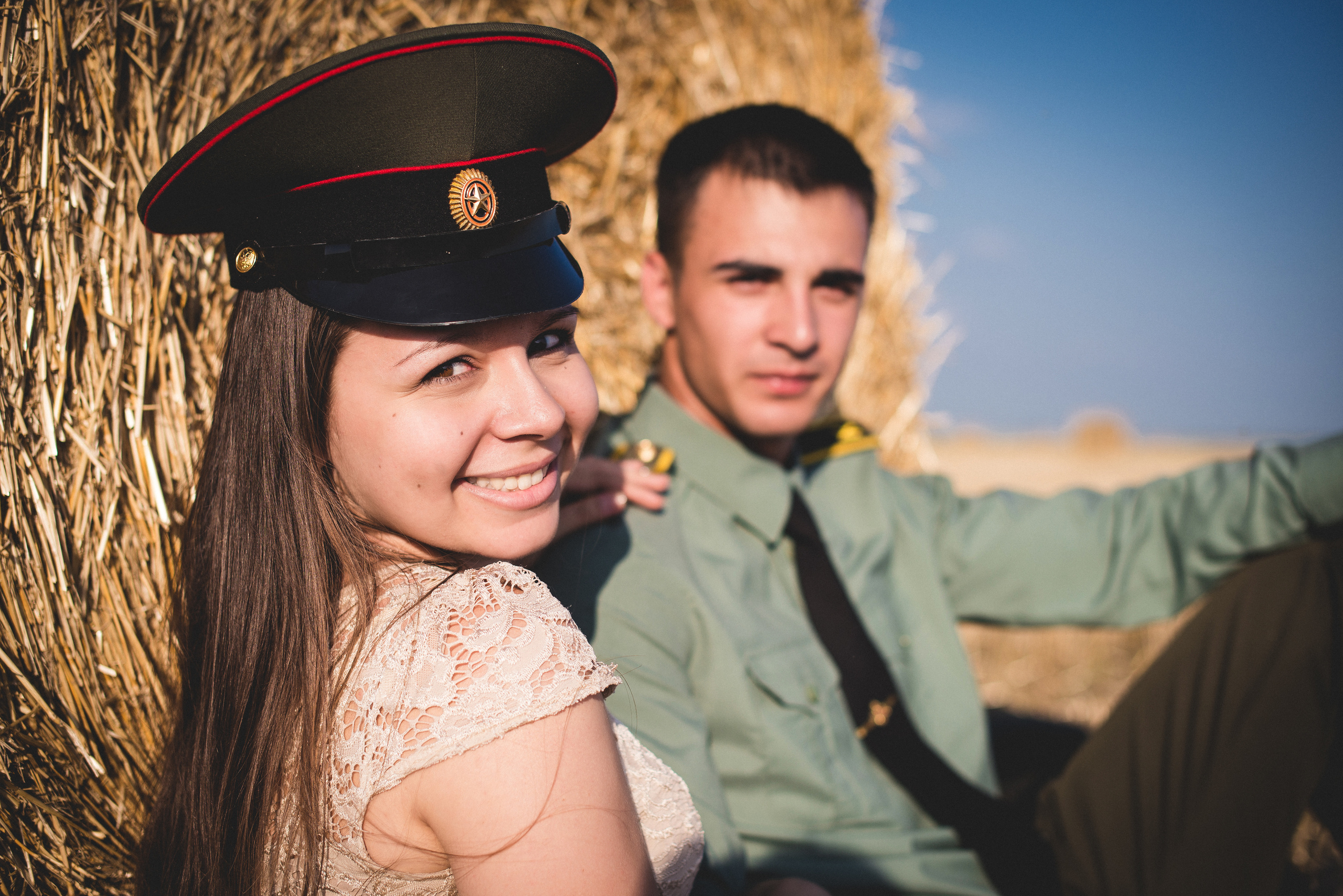 Лав на снопах. Визуальный художник «Границы внутри»