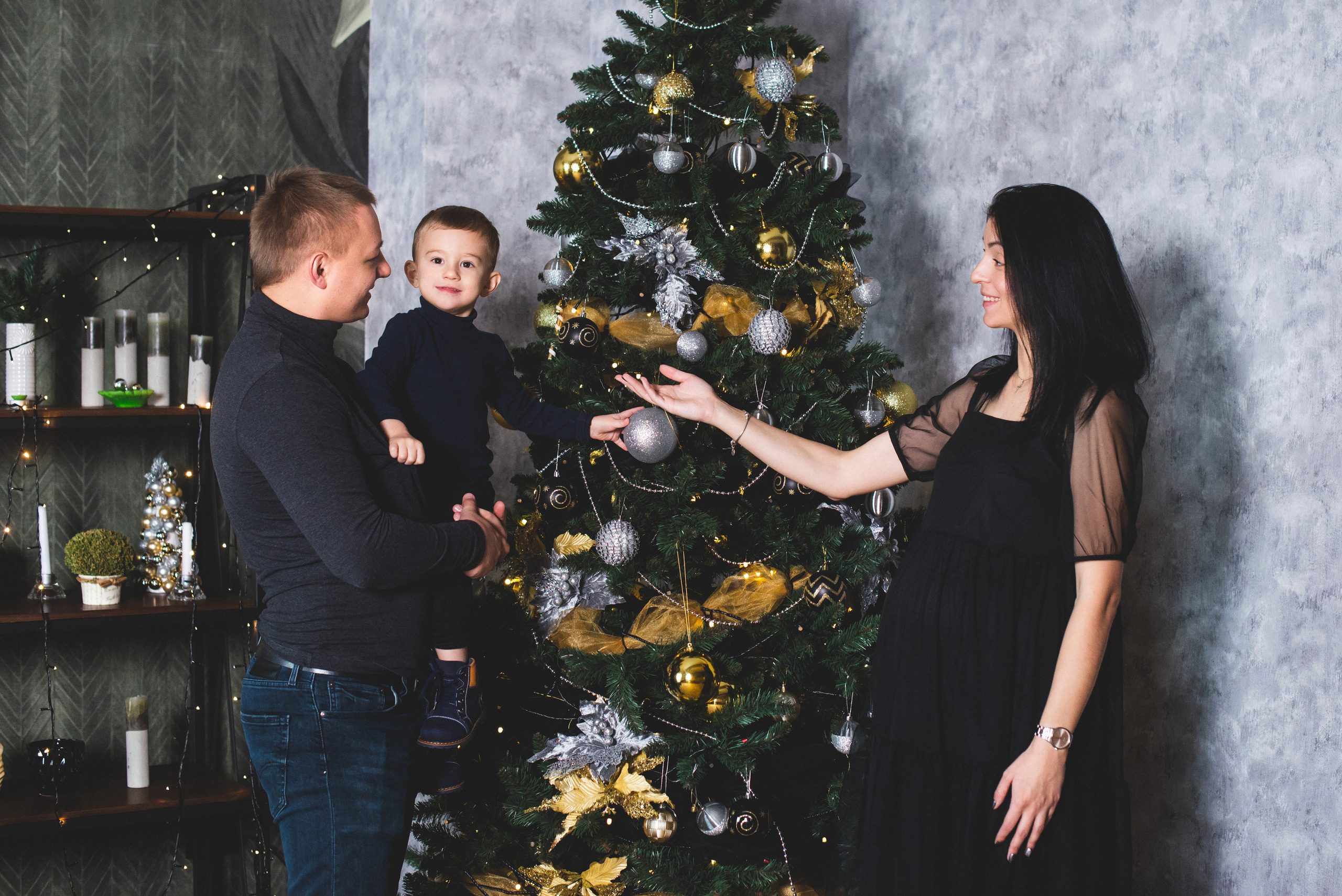 Пузатый Новый Год. Визуальный художник «Границы внутри»