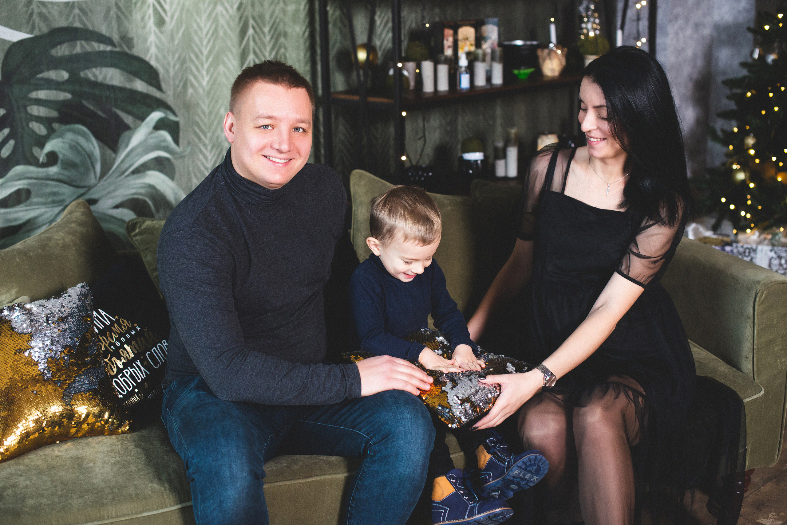 Пузатый Новый Год. Визуальный художник «Границы внутри»