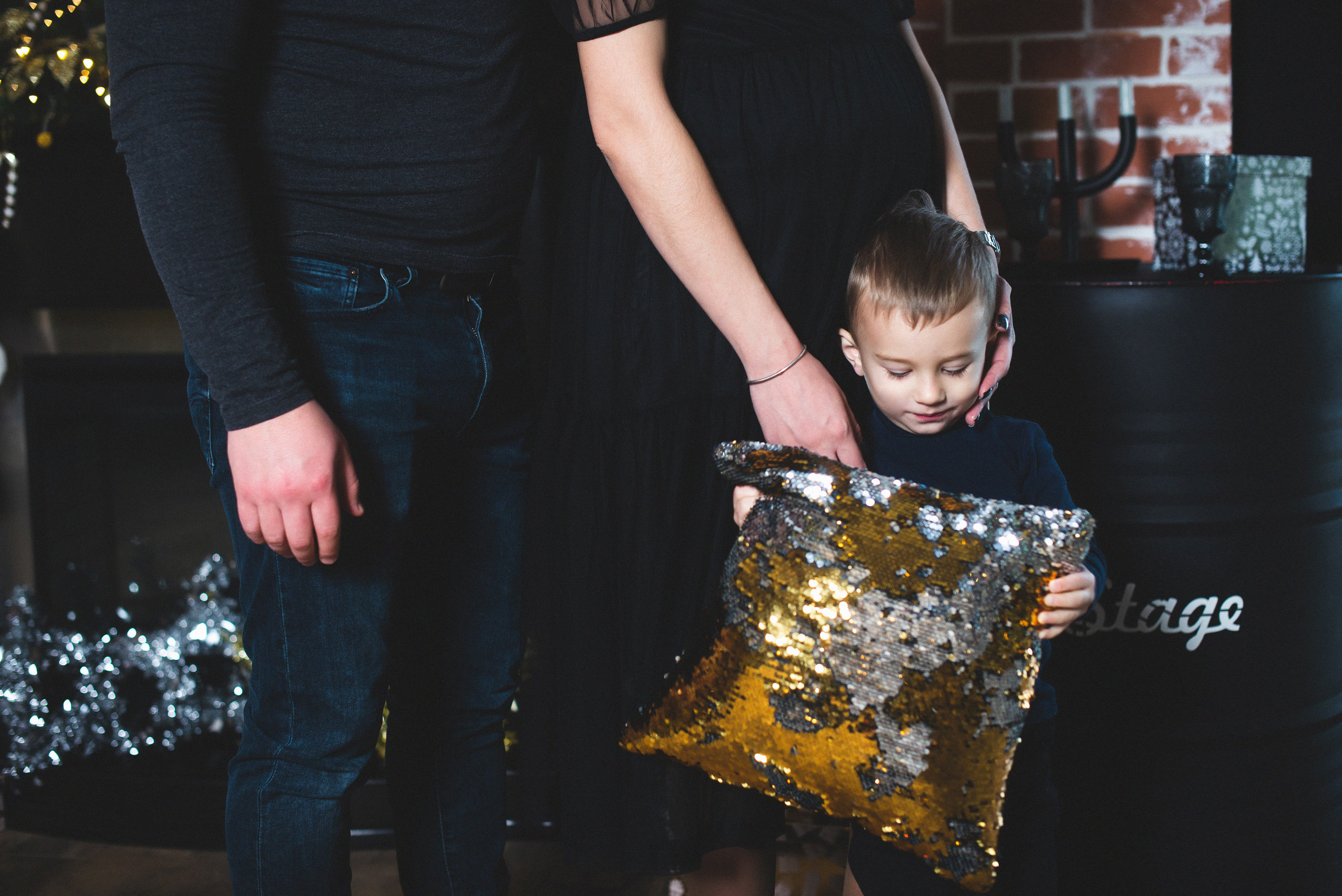 Пузатый Новый Год. Визуальный художник «Границы внутри»