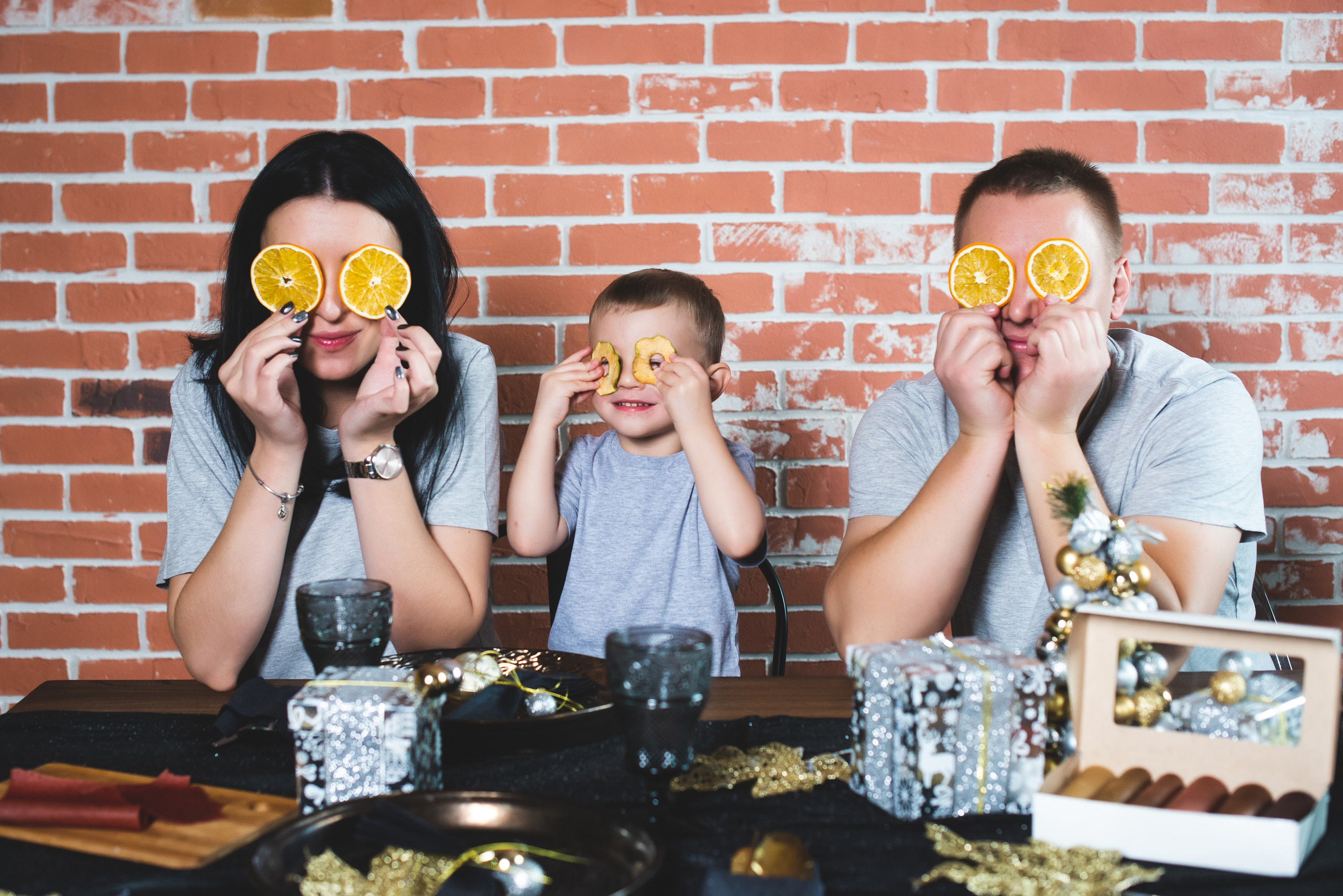 Пастила и фруктовые чипсы. Визуальный художник «Границы внутри»