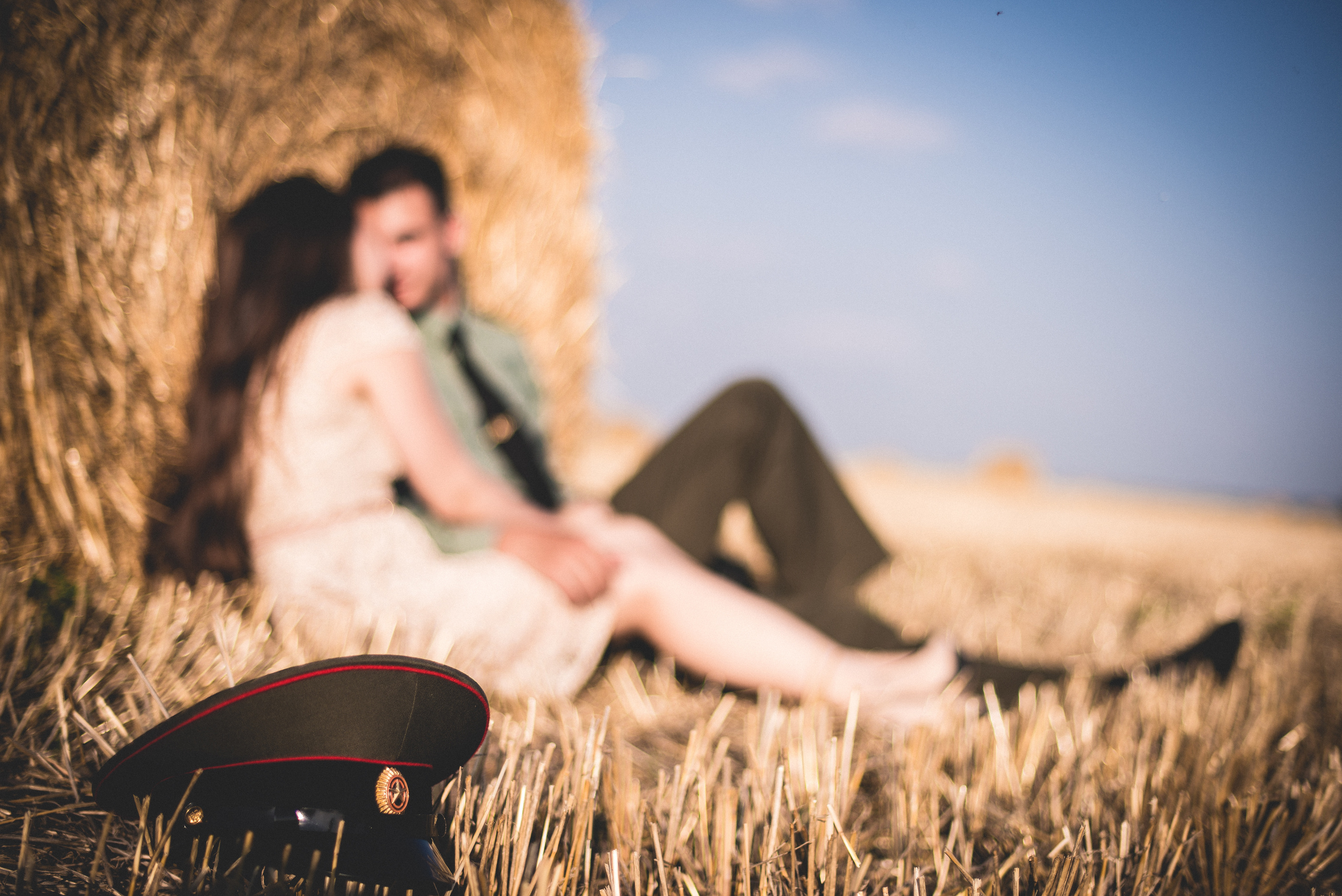 Лав на снопах. Визуальный художник «Границы внутри»