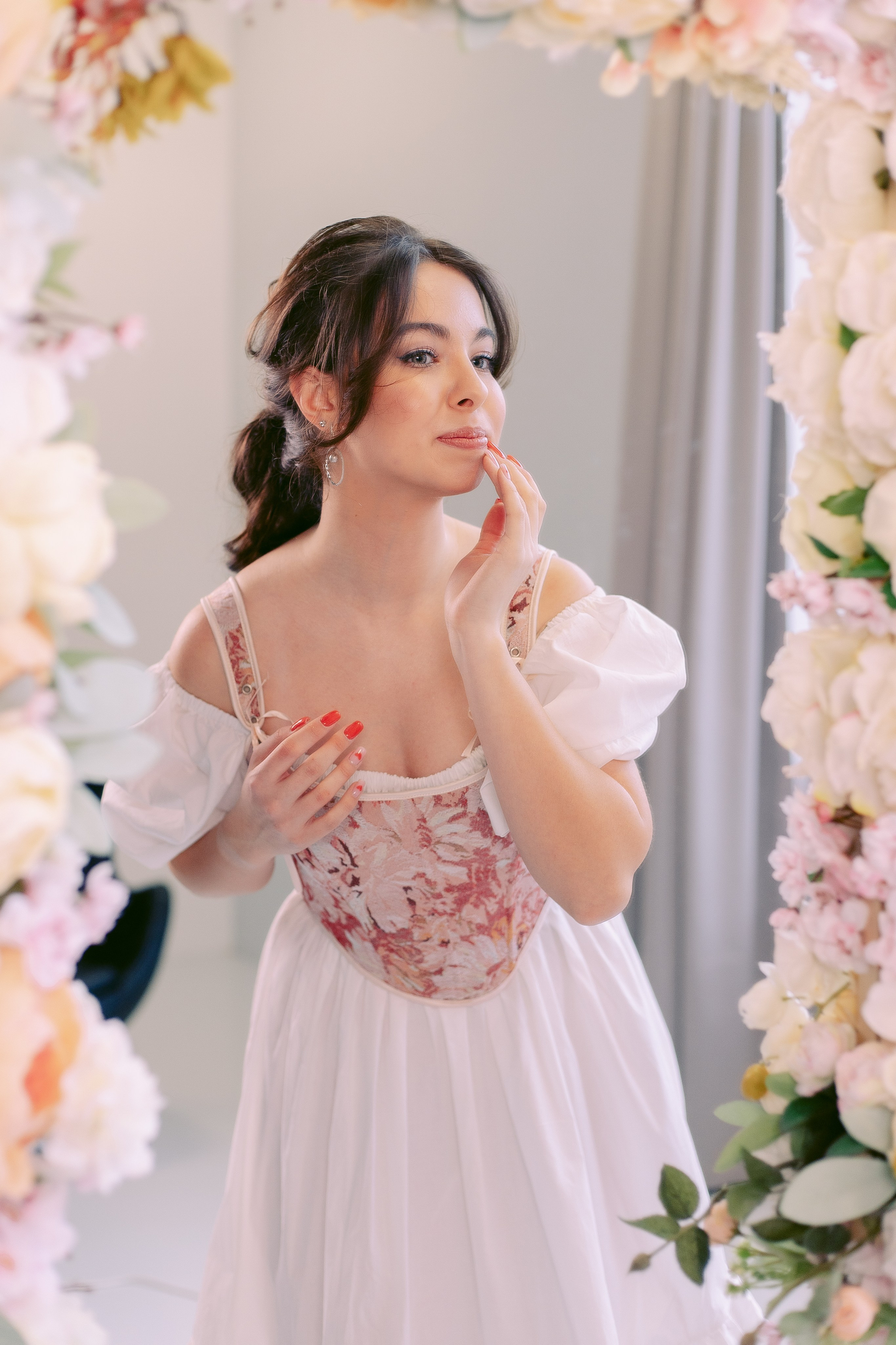 Весенняя фотосессия в фотостудии для девушки в Санкт-Петербурге. Фотограф в Санкт-Петербурге, Анна Скворцова