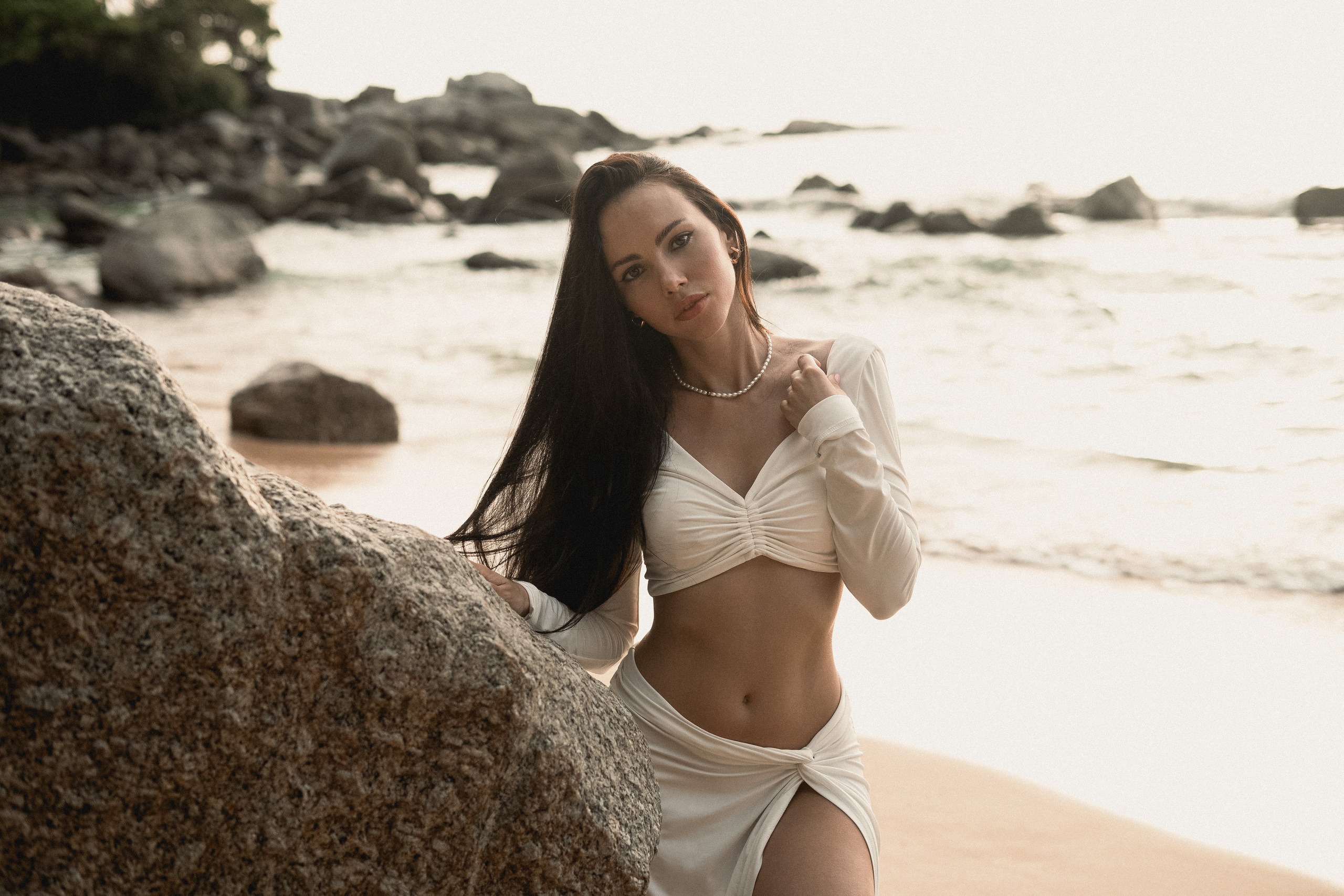 Эмоциональный портрет на Пхукете — искусство вашего образа, эмоций и красоты в виде индивидуальной фотосессии. Ян Долматов — фотограф, видеограф и продюсер на Пхукете, Таиланд