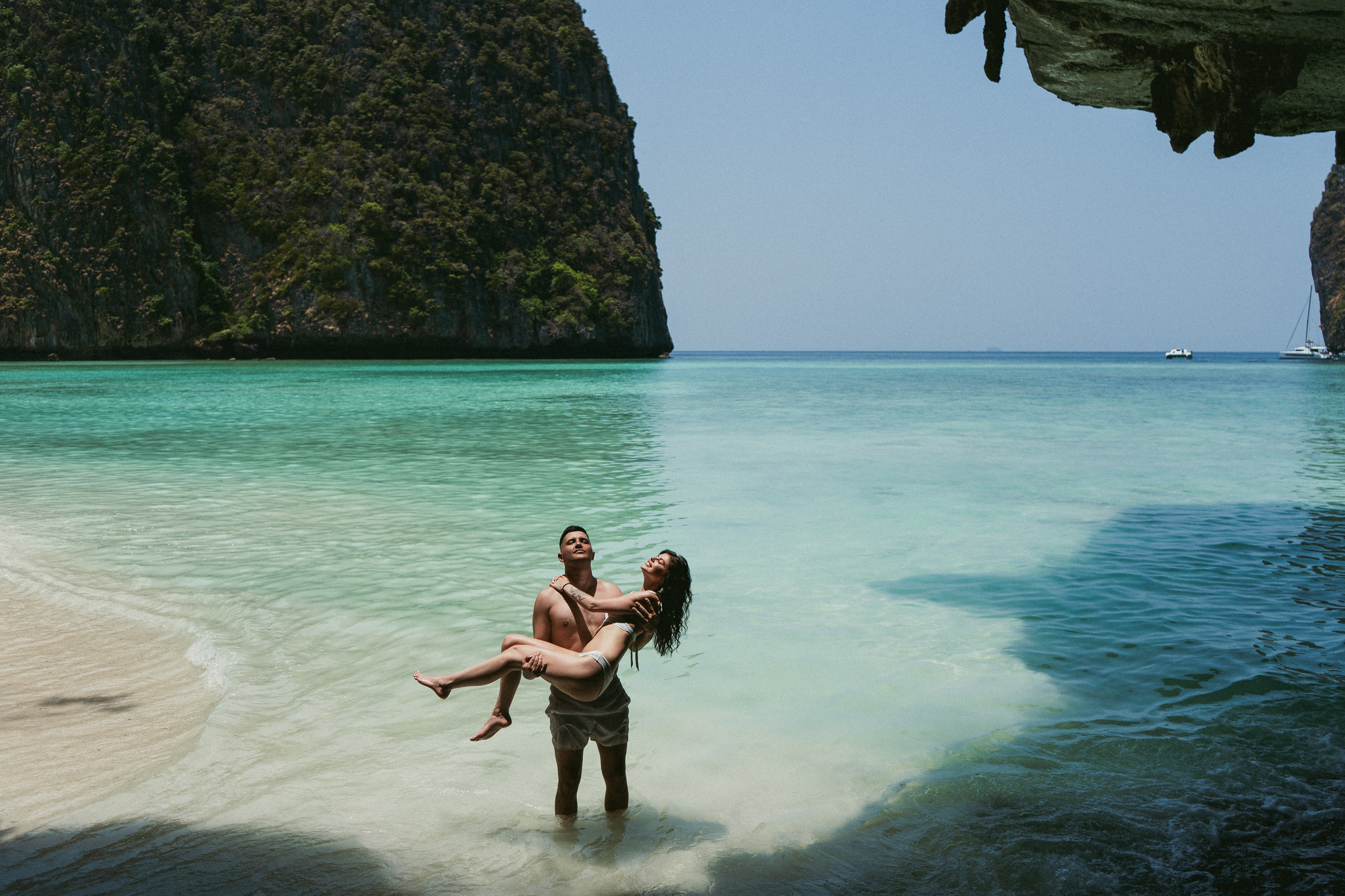 Love Story и Свадебная Фотосъёмка на Пхукете – истории любви в объективе. Ян Долматов — фотограф, видеограф и продюсер на Пхукете, Таиланд