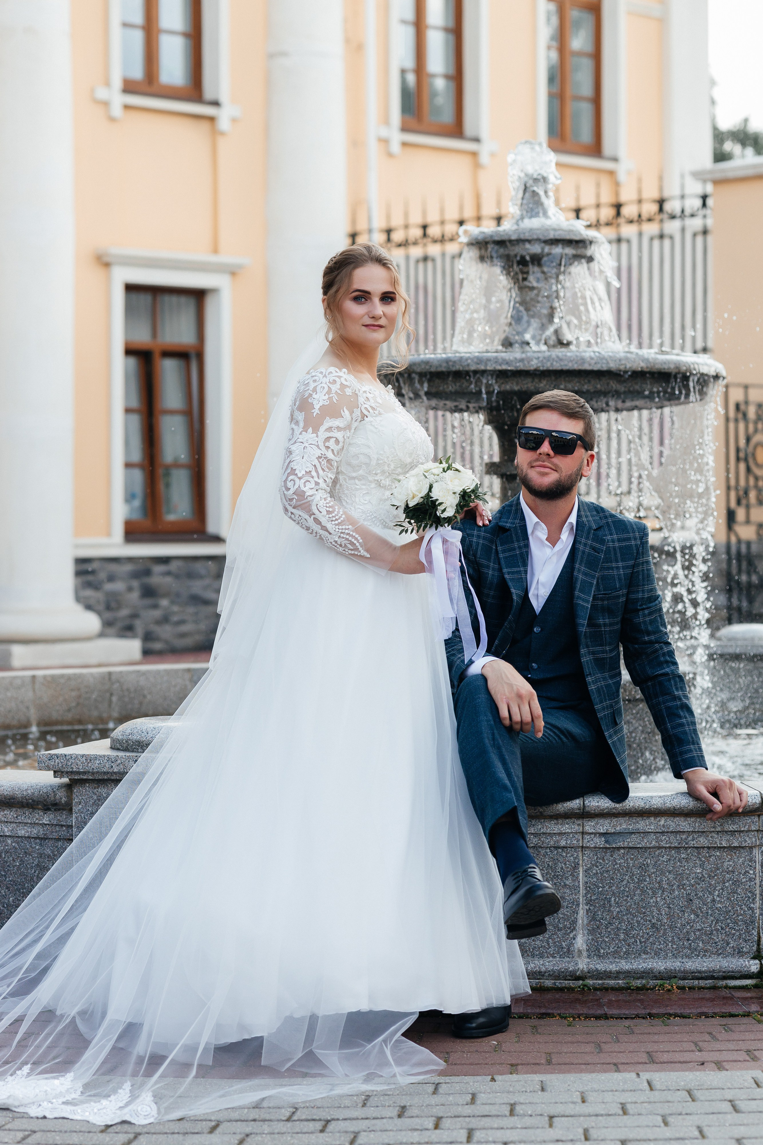 Трогательная выездная церемония в уютном ресторане. Олег Сверчков | Свадебный фотограф Вологда