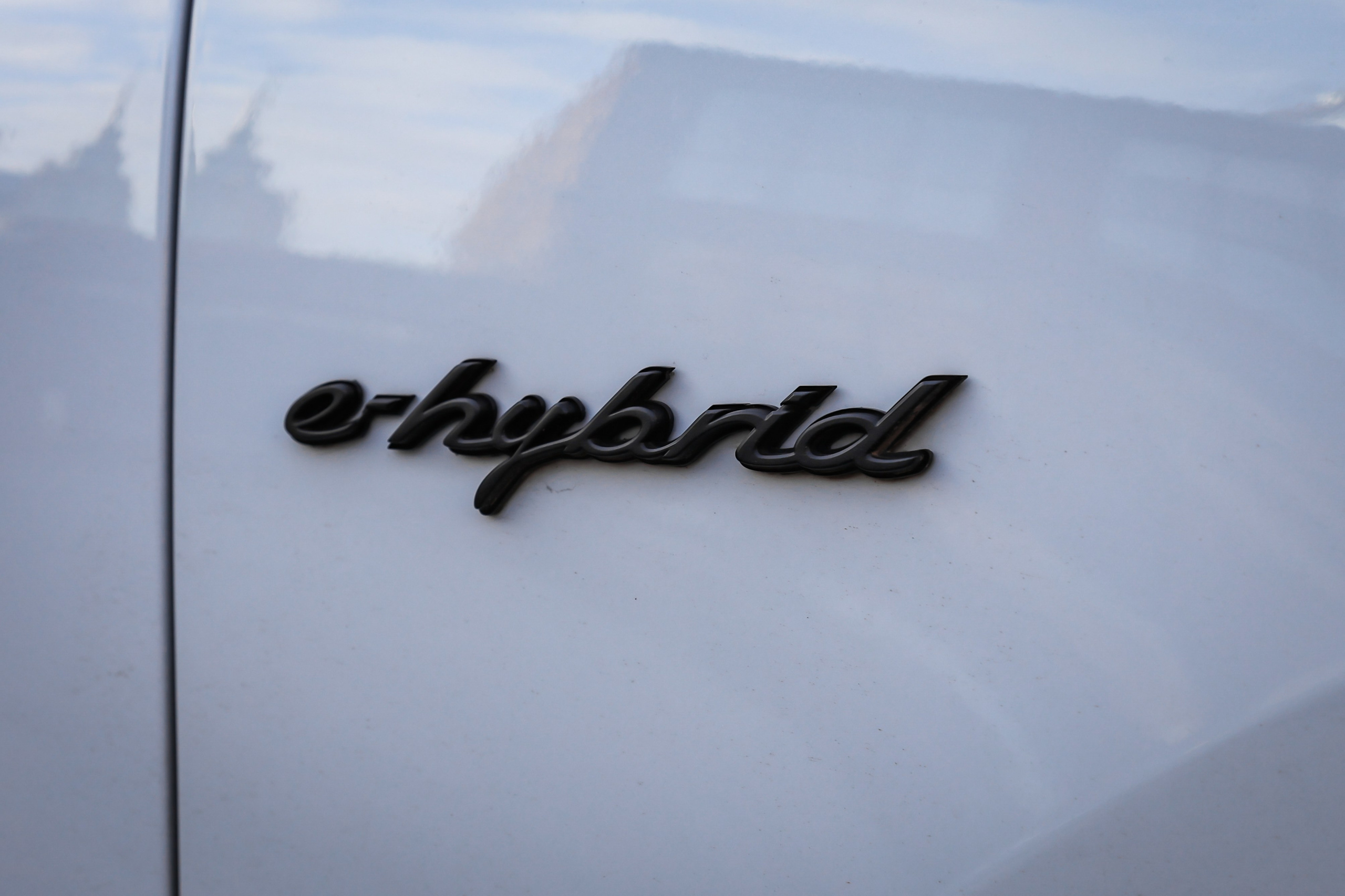 2020 Porsche Cayenne 3.0 AT. Mixturecaptures