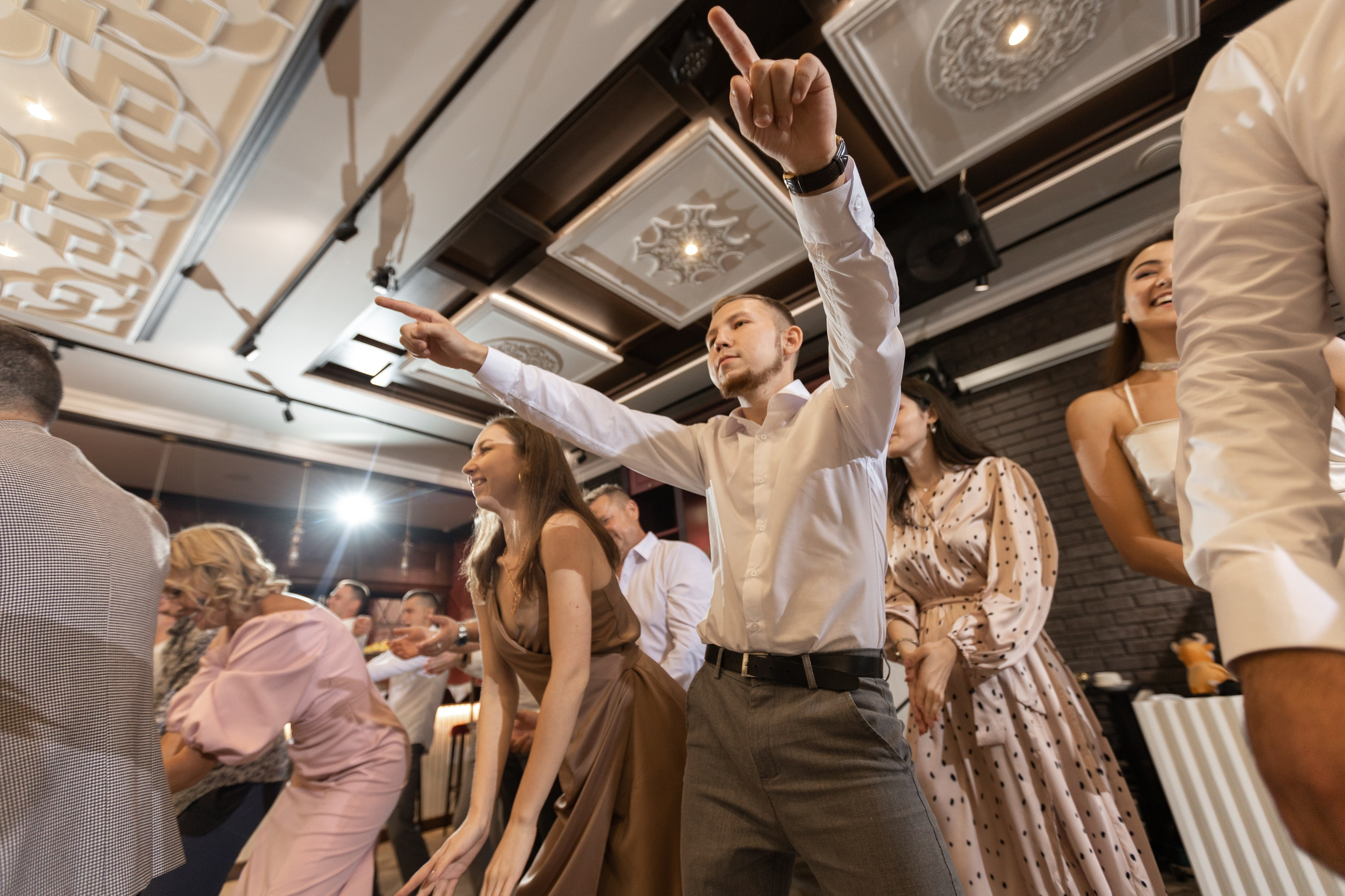 Свадебный фотограф Уфа — Руслан ГабдлисламовЖивые эмоции, красивые кадры, воспоминания на всю жизнь.Работаю по всей Республике Башкортоста. Свадебный фотограф Уфа Руслан Габдлисламов