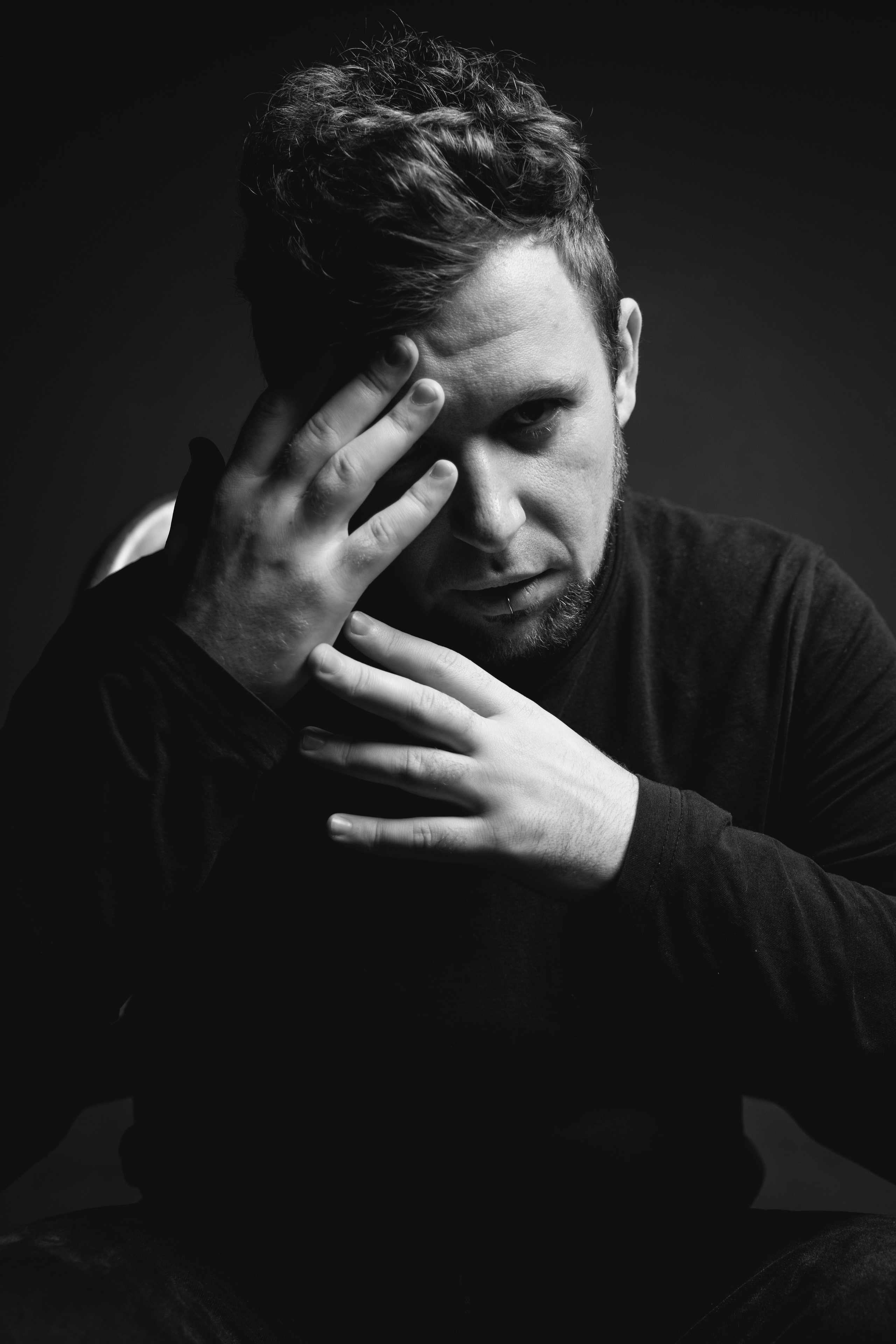 Стас. Фотосессия в Спб в студии, фотограф Панютина Марина