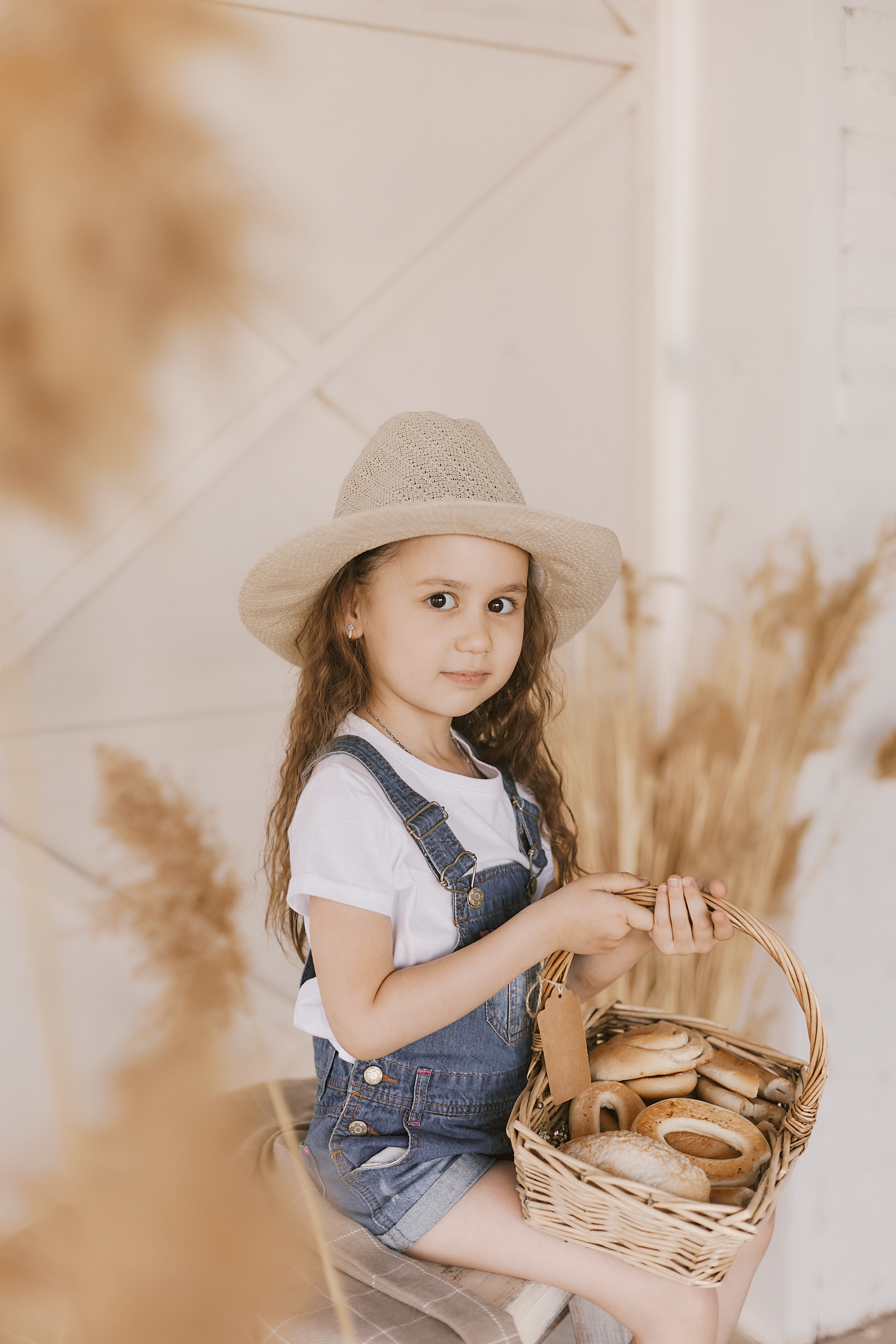 Соломенная шляпка. Свадебный и семейный фотограф в Магнитогорске Женя Иванова