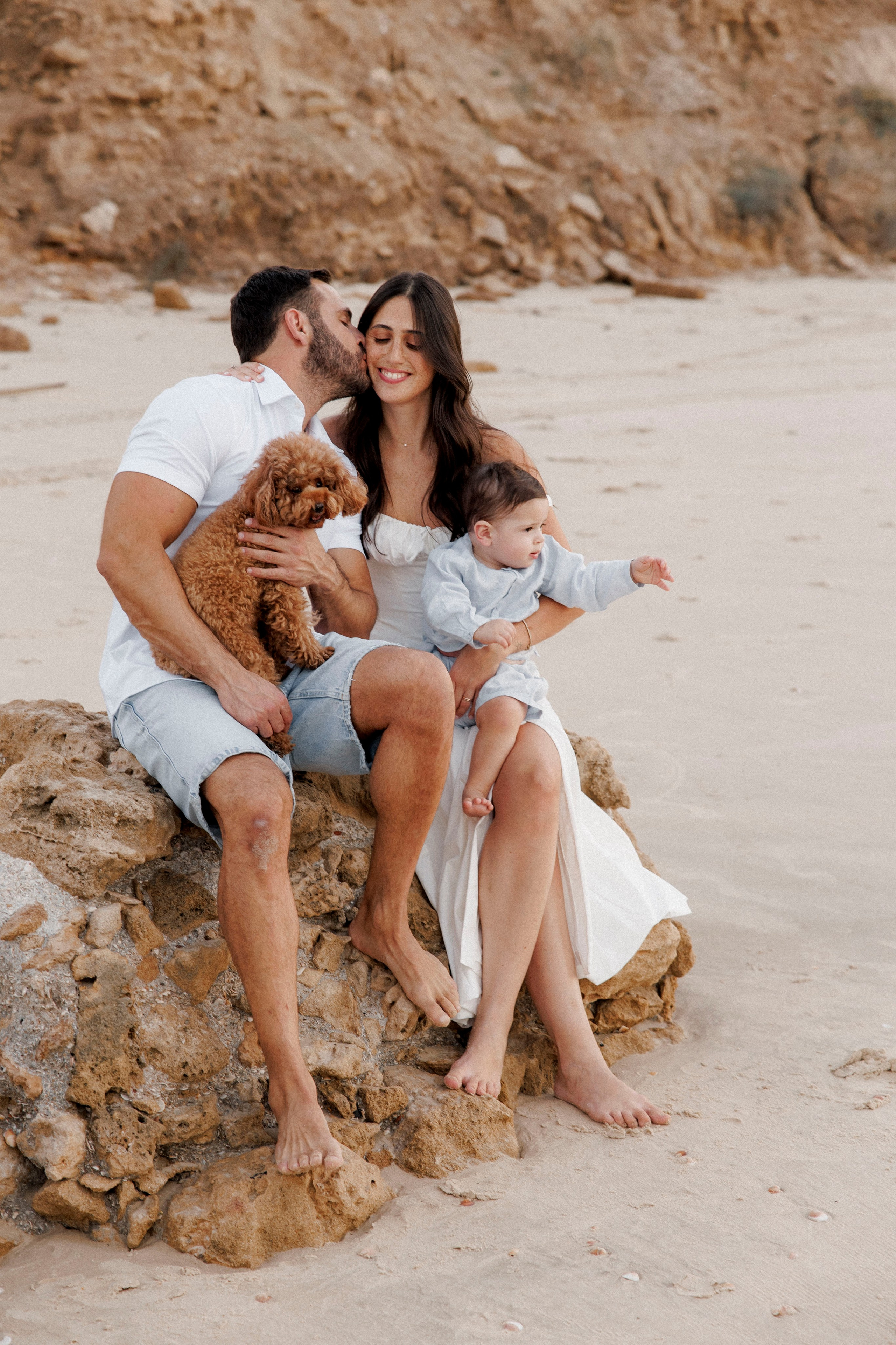 First year family photos near the sea. Главная