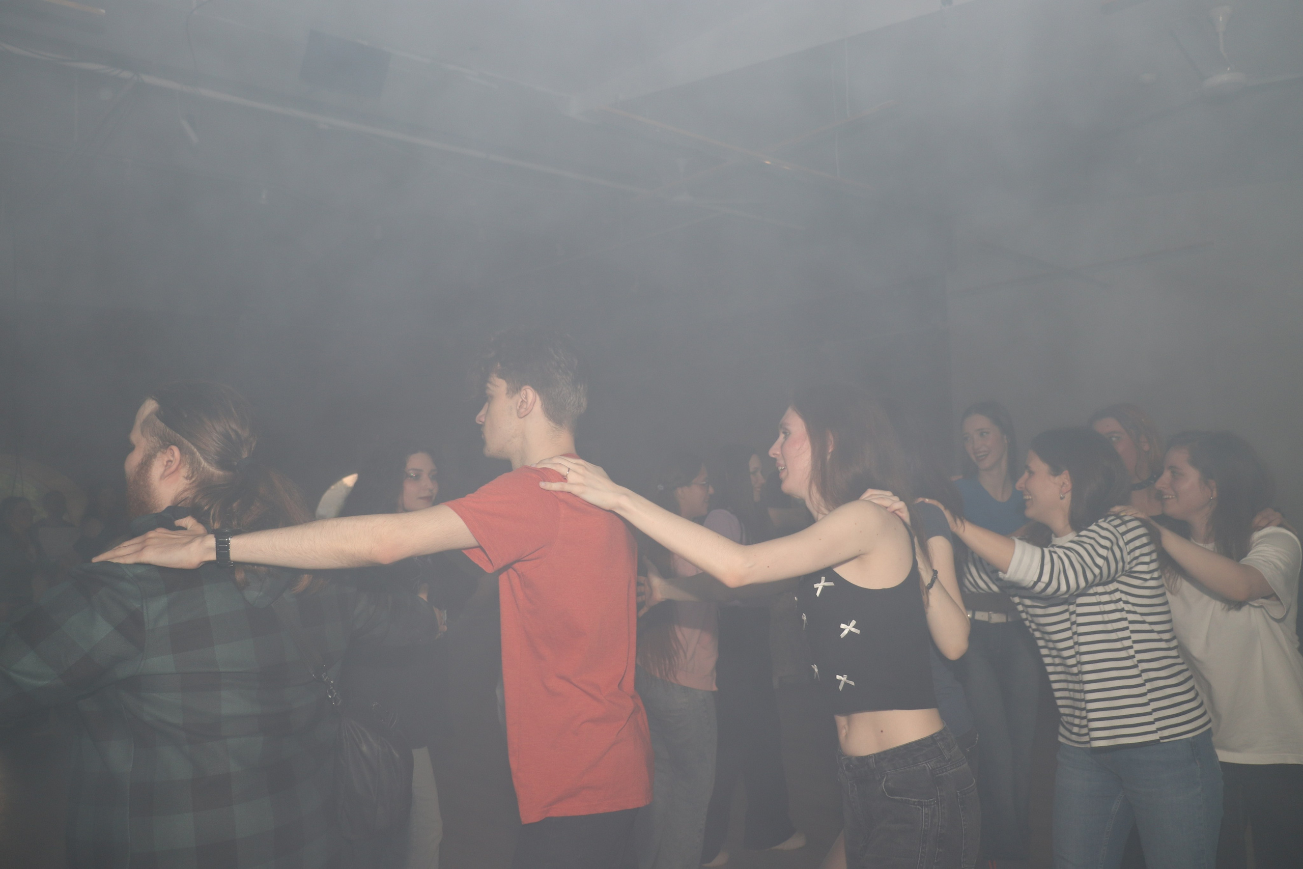 Дискотека 90х молодёжного «клуба 52». Ивентный фотограф в Санкт-Петербурге Олег Комков
