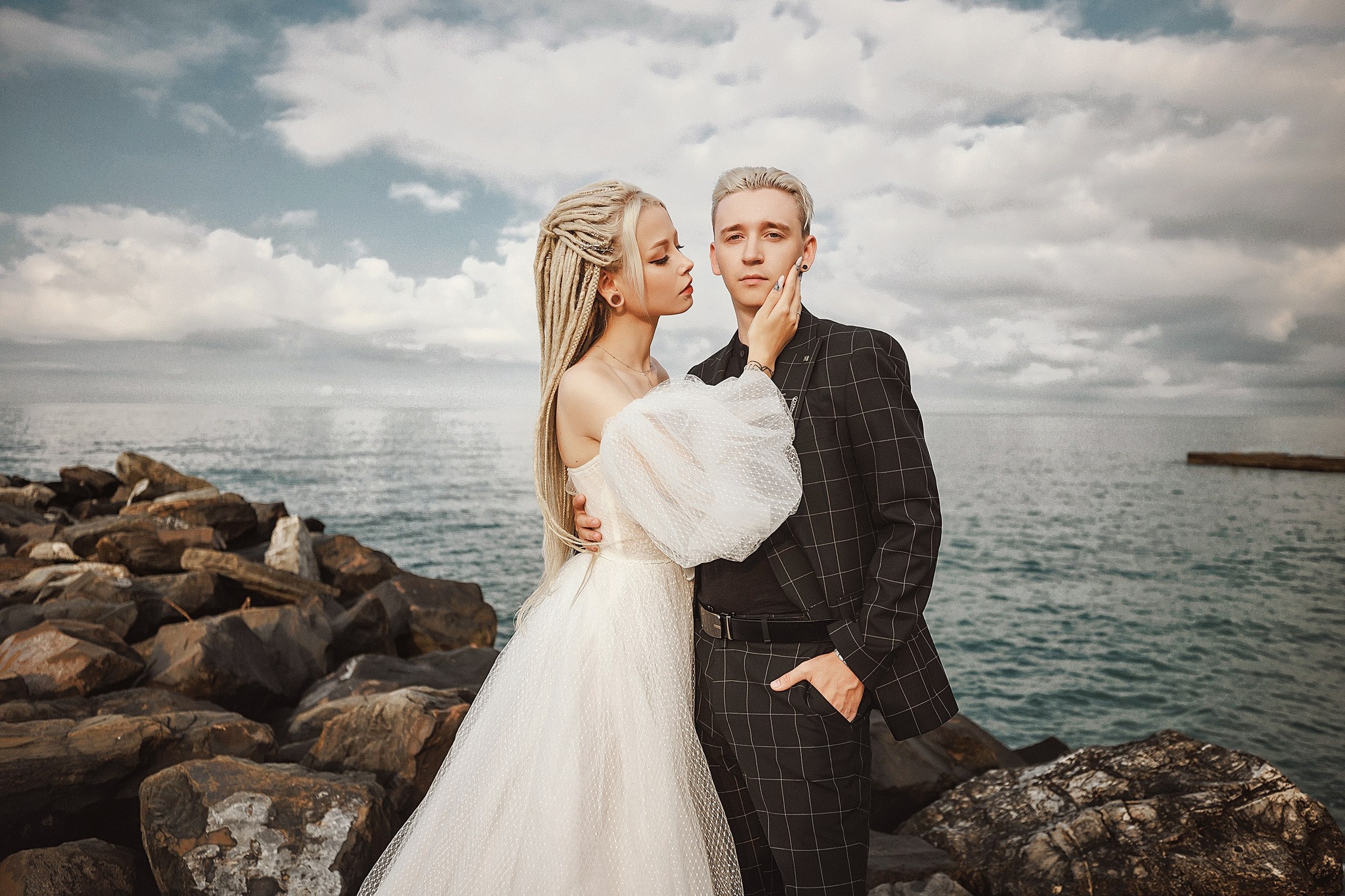Свадебная фотосессия у моря для Карины и Сергея. Свадебный и семейный фотограф в Сочи Денис Вялов