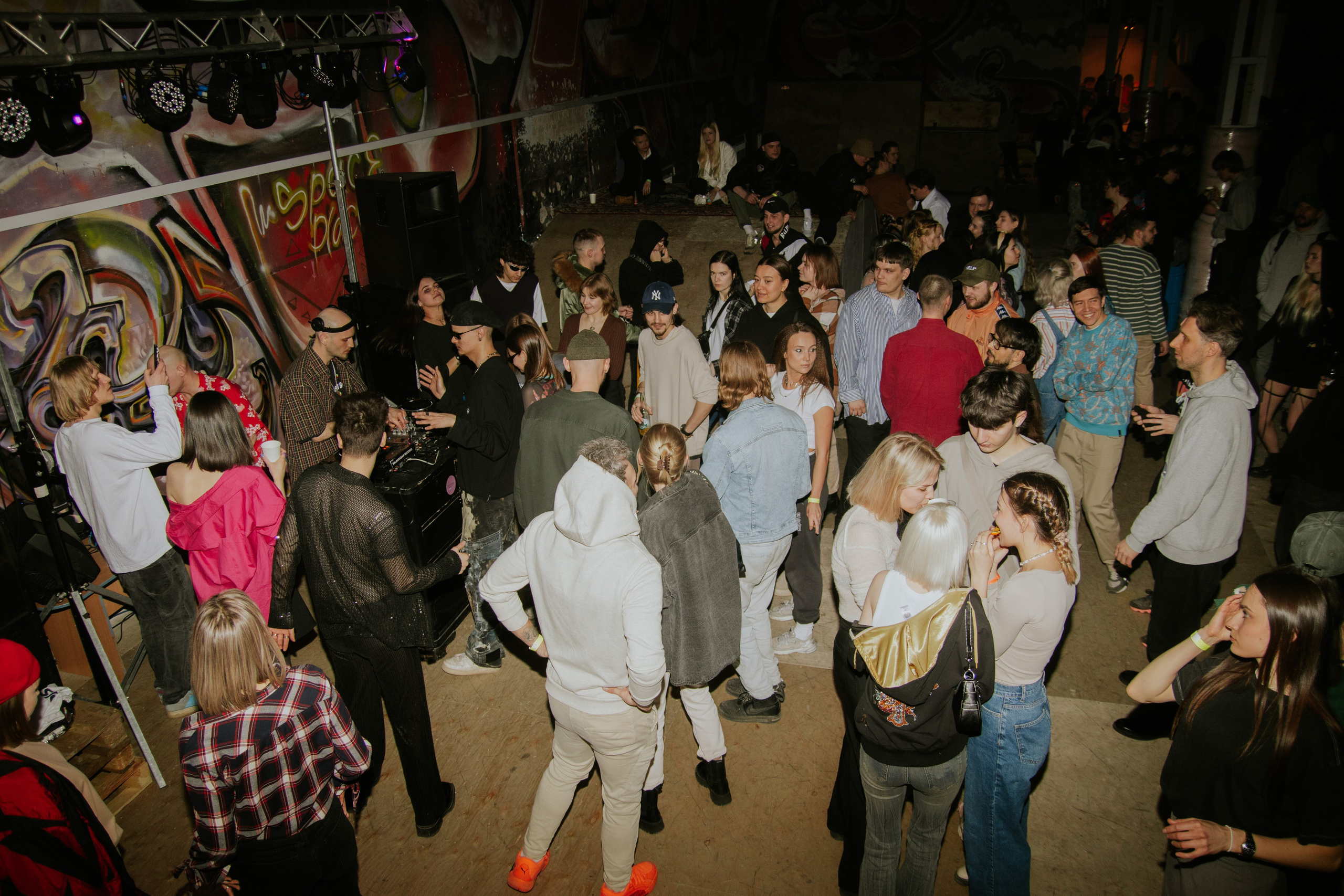 Тусовки. Фотограф Егор Огородов