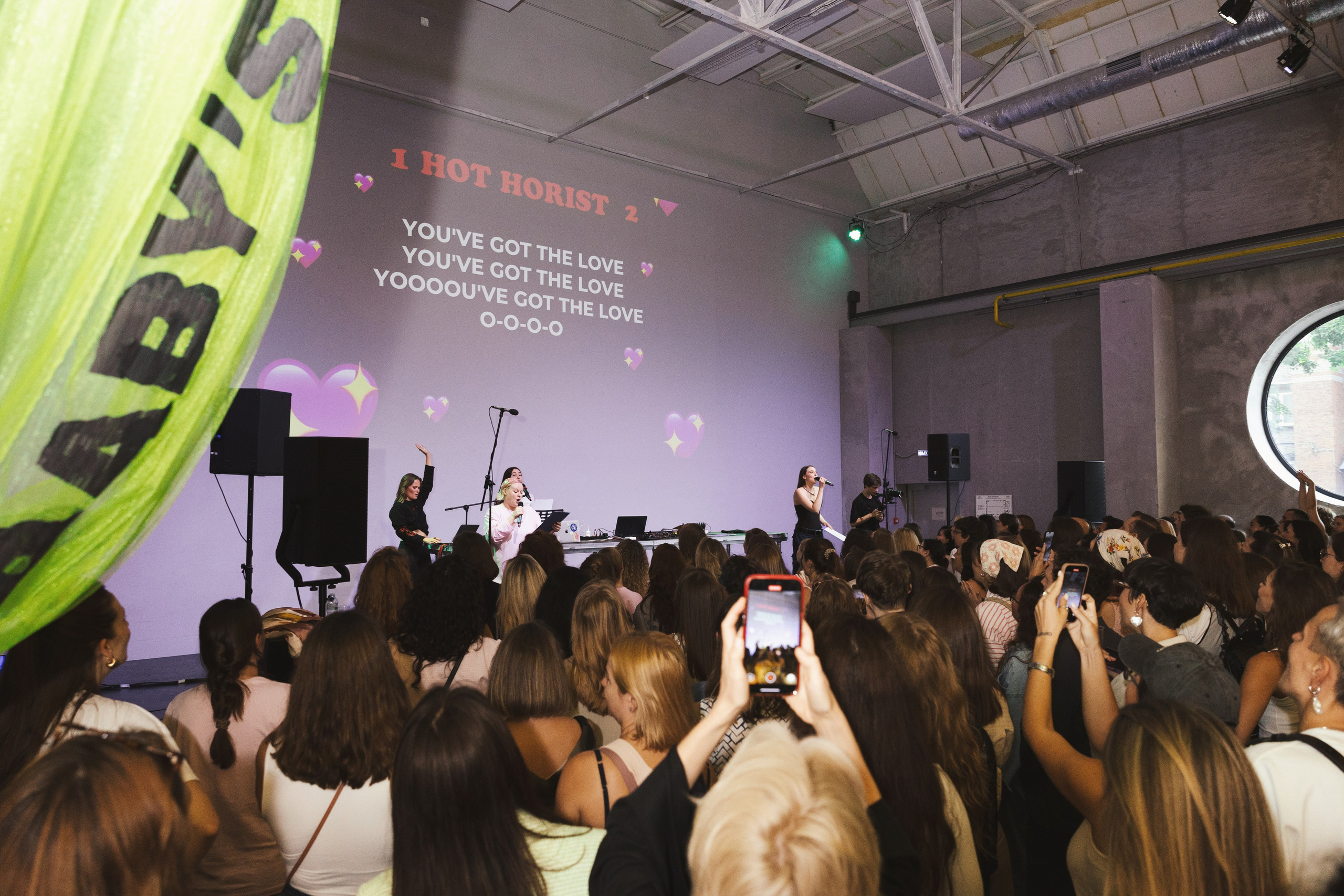 Hot Horist. Portrait and event photographer in Moscow